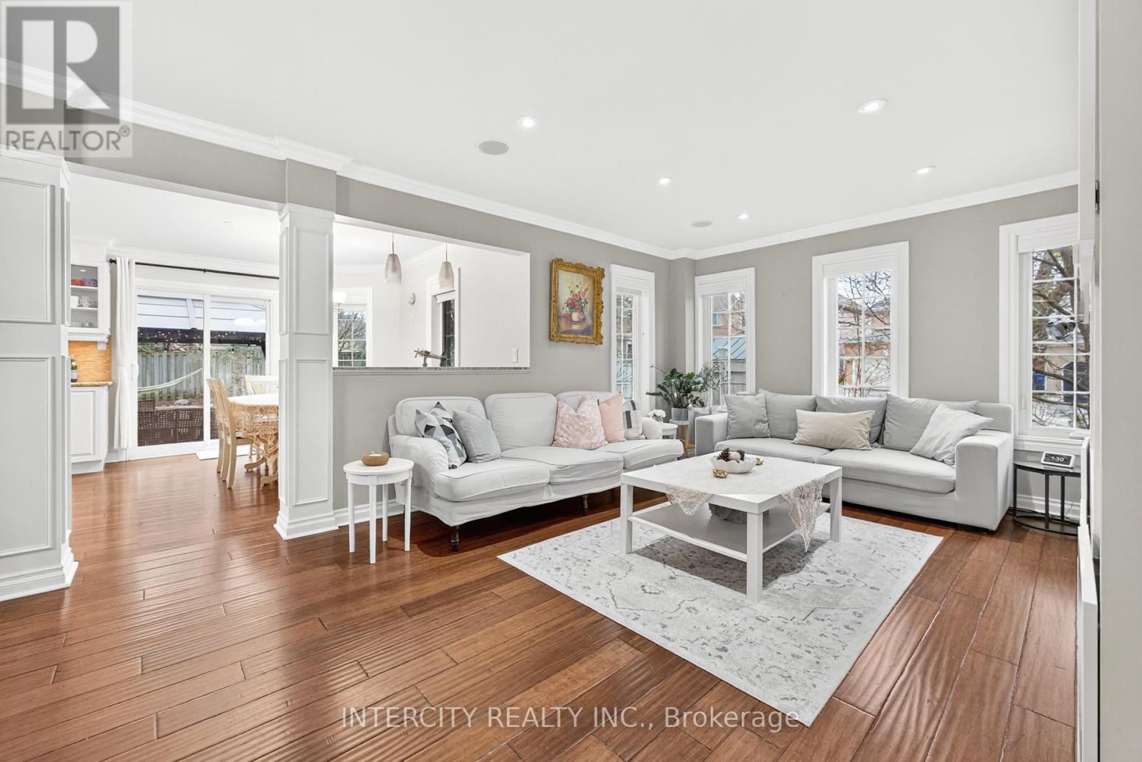 63 Deerglen Terrace, Aurora, Ontario  L4G 6Y2 - Photo 8 - N12879720