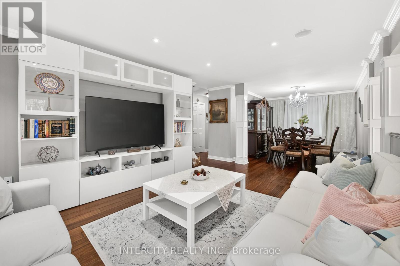 63 Deerglen Terrace, Aurora, Ontario  L4G 6Y2 - Photo 9 - N12879720