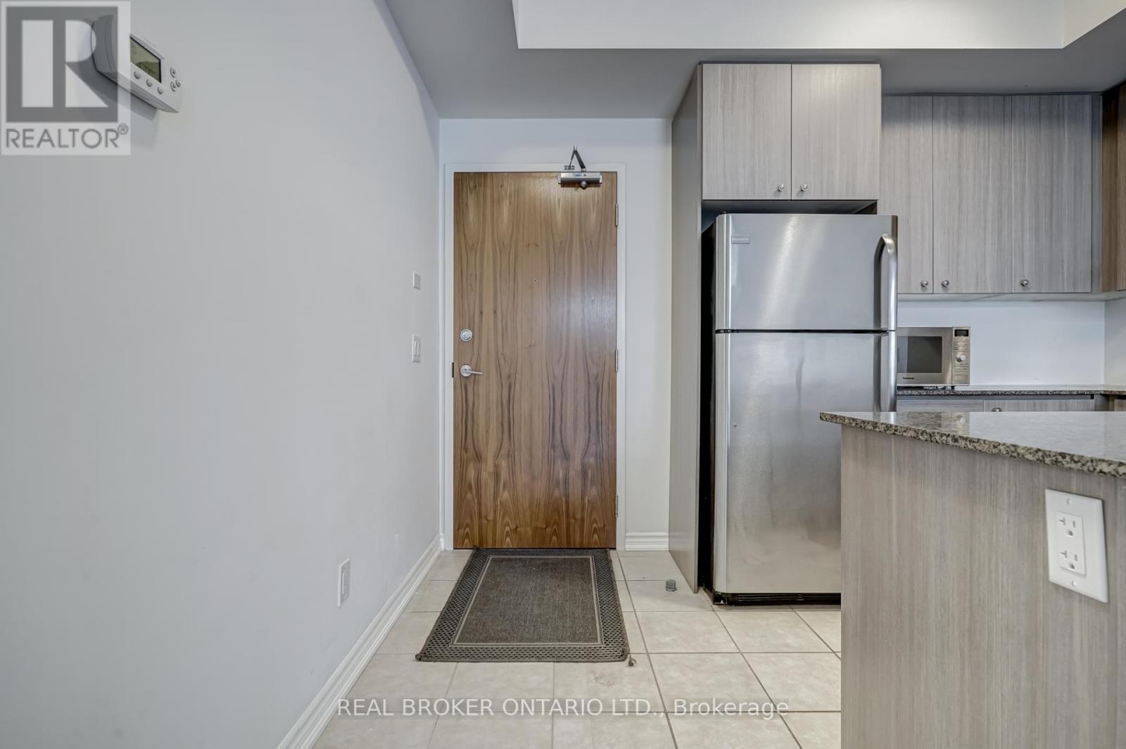 618 - 8323 Kennedy Road, Markham (Village Green-South Unionville), Ontario  L3R 5W7 - Photo 4 - N12879730