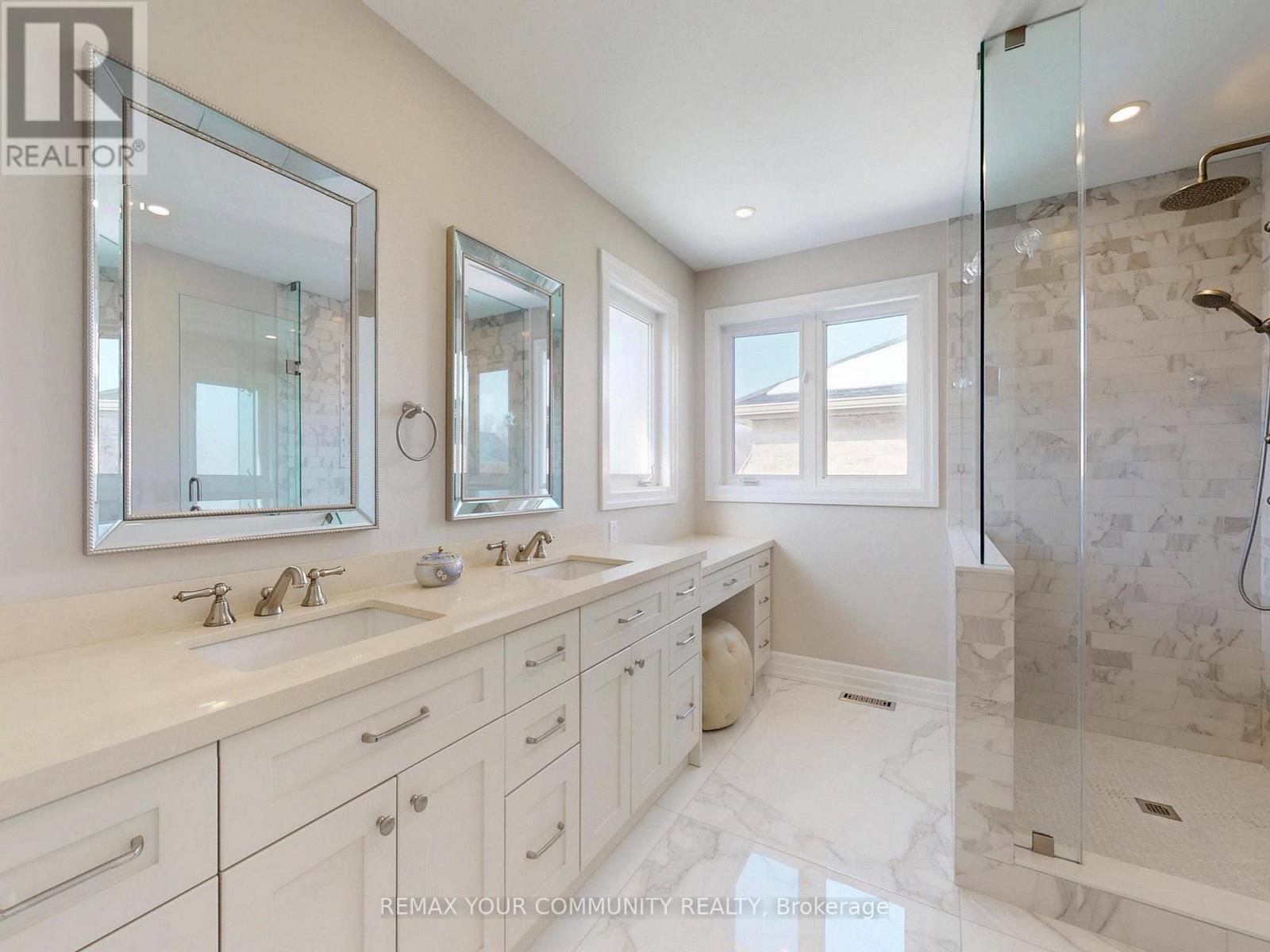32 D'eva Drive, Vaughan, Ontario  L4J 0G1 - Photo 25 - N12879762