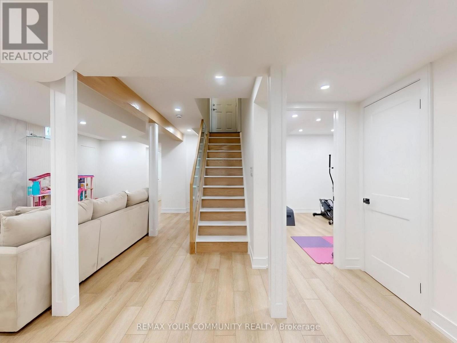 32 D'eva Drive, Vaughan, Ontario  L4J 0G1 - Photo 35 - N12879762