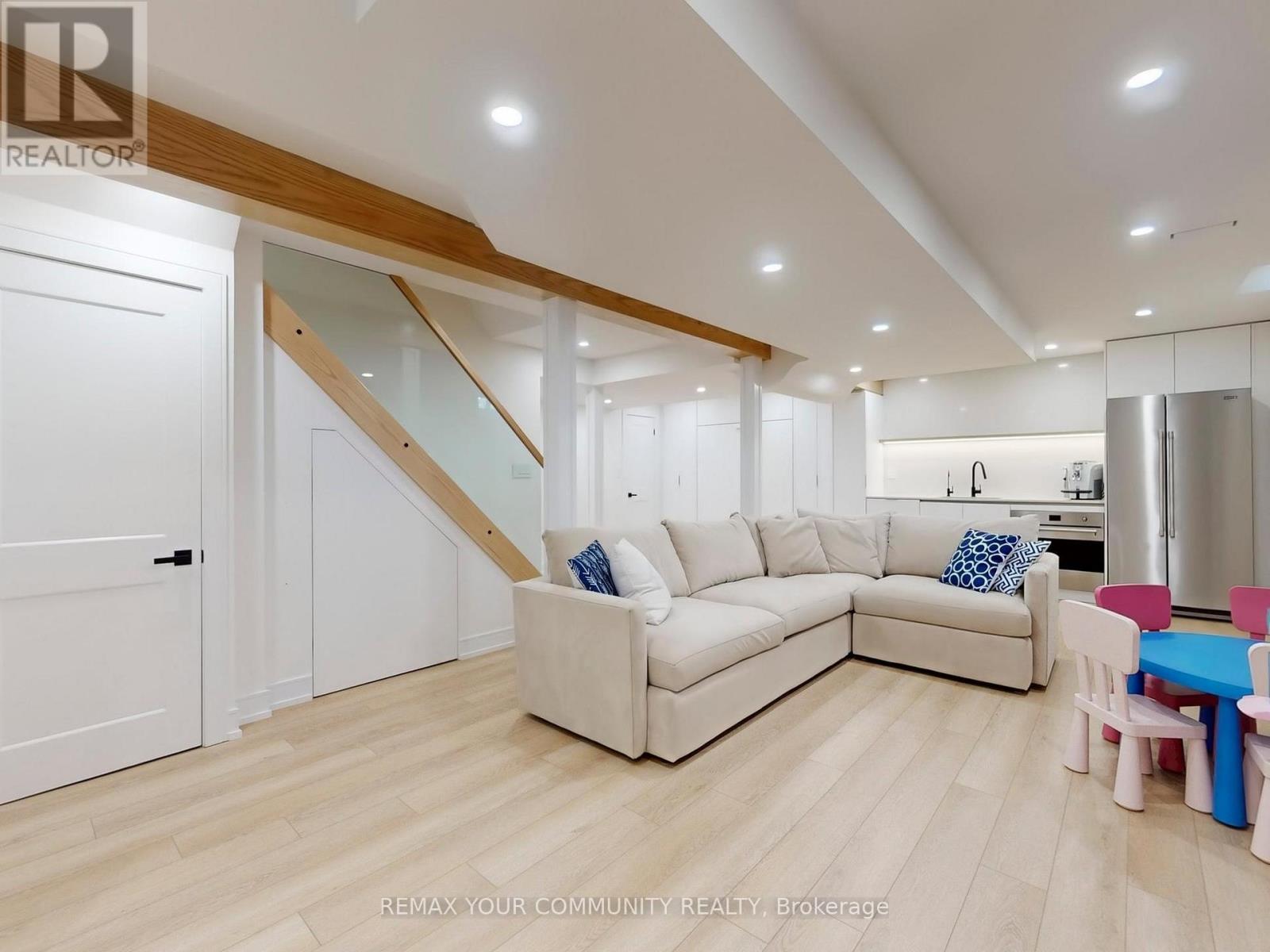 32 D'eva Drive, Vaughan, Ontario  L4J 0G1 - Photo 39 - N12879762