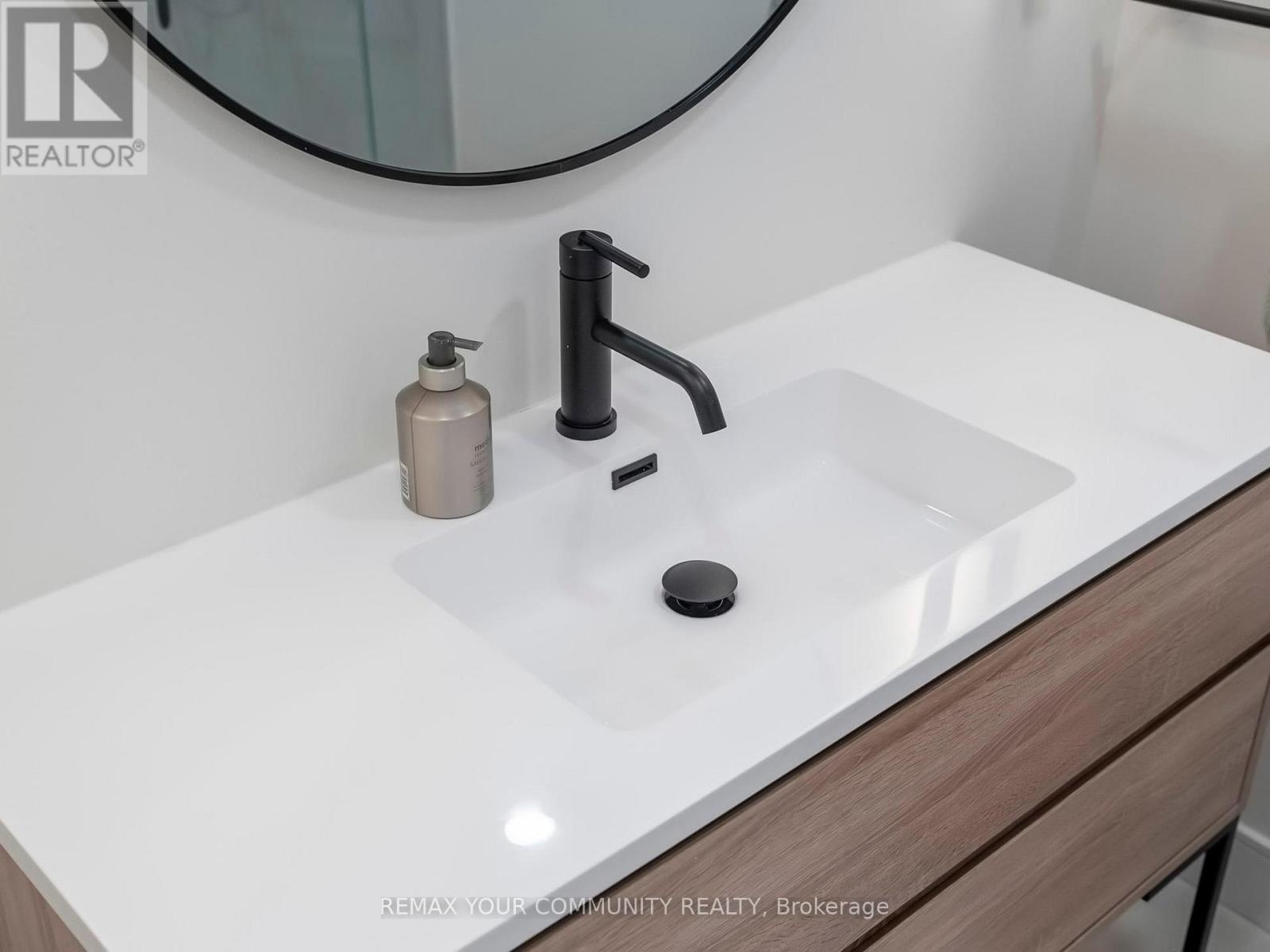 32 D'eva Drive, Vaughan, Ontario  L4J 0G1 - Photo 45 - N12879762