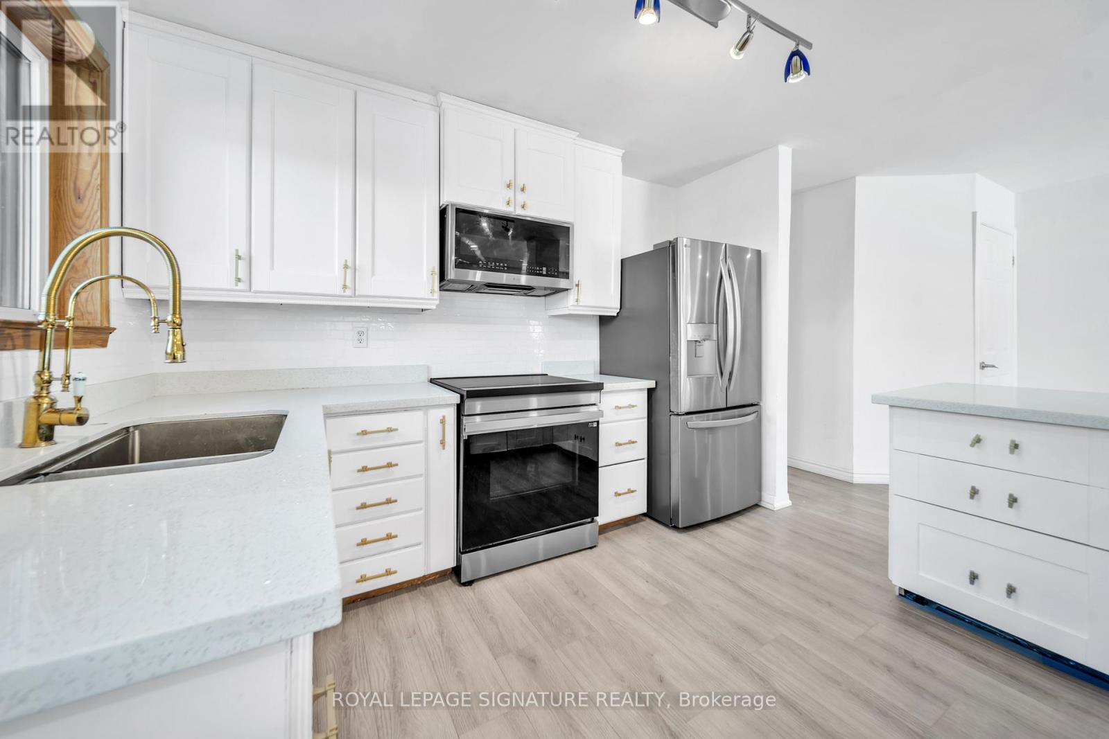 21 Huron Court, Aurora, Ontario  L4G 2X7 - Photo 14 - N12879774