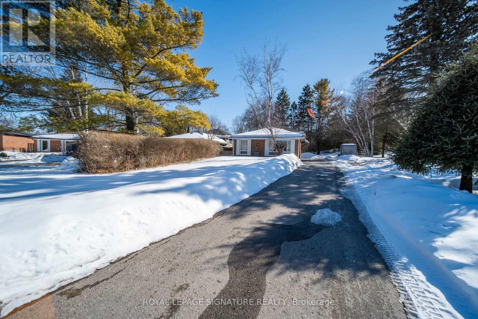 21 Huron Court, Aurora, Ontario  L4G 2X7 - Photo 40 - N12879774