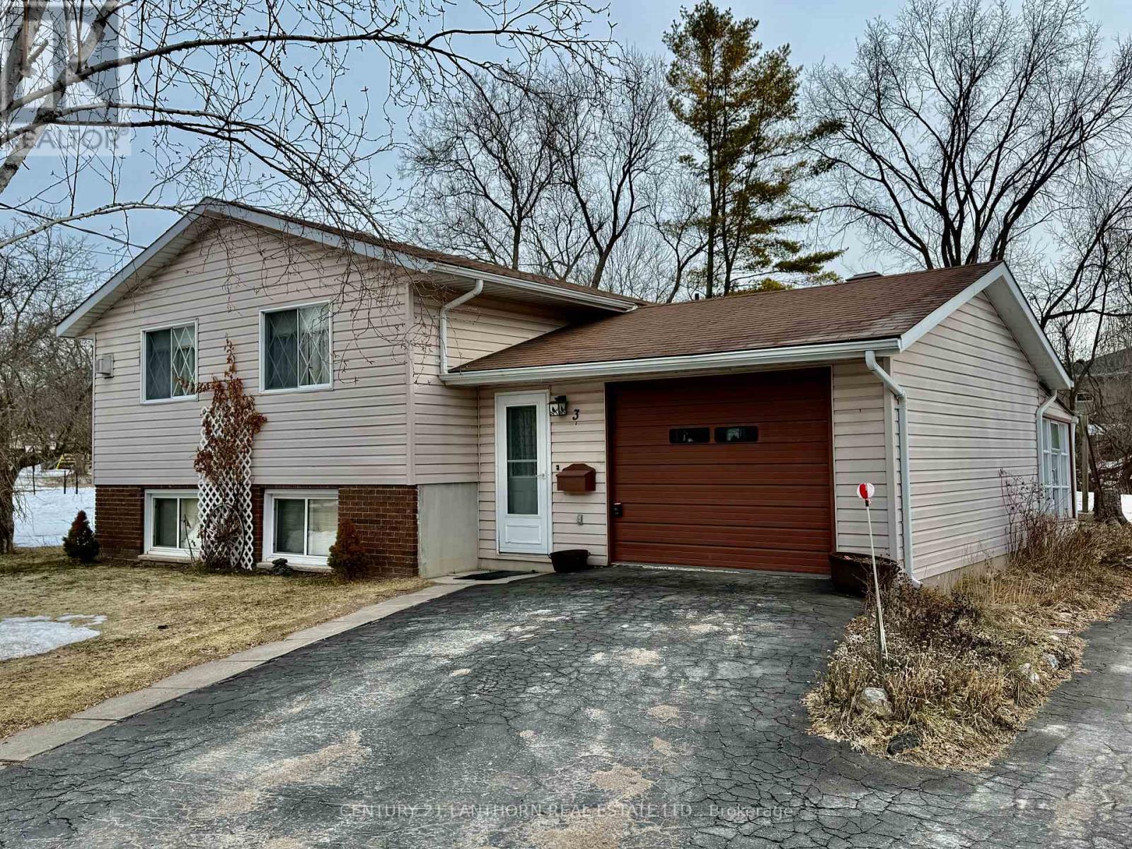 3 Champlain Street, Centre Hastings, Ontario  K0K 2K0 - Photo 3 - X12828472