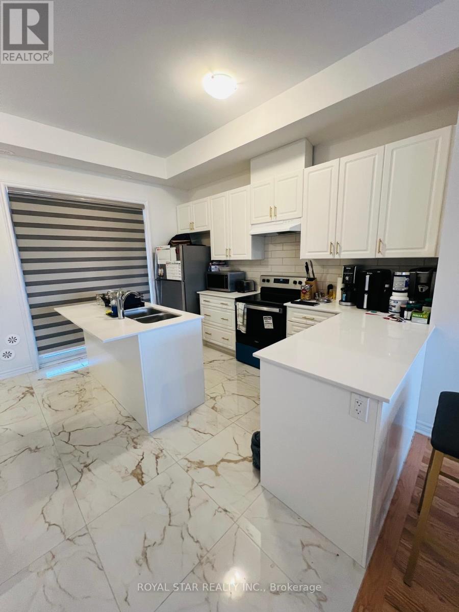 73 Inverary Crescent, Vaughan, Ontario  L4H 5G9 - Photo 5 - N12863668