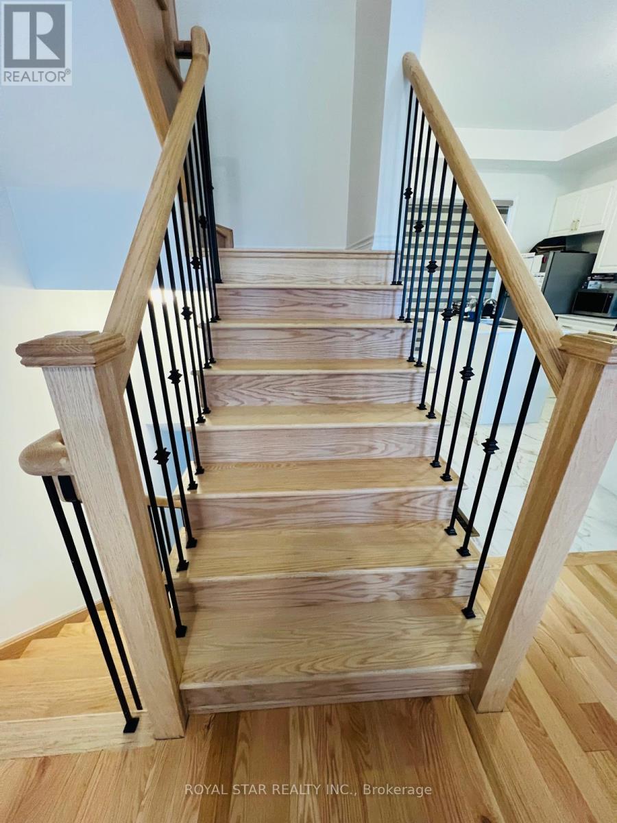 73 Inverary Crescent, Vaughan, Ontario  L4H 5G9 - Photo 9 - N12863668