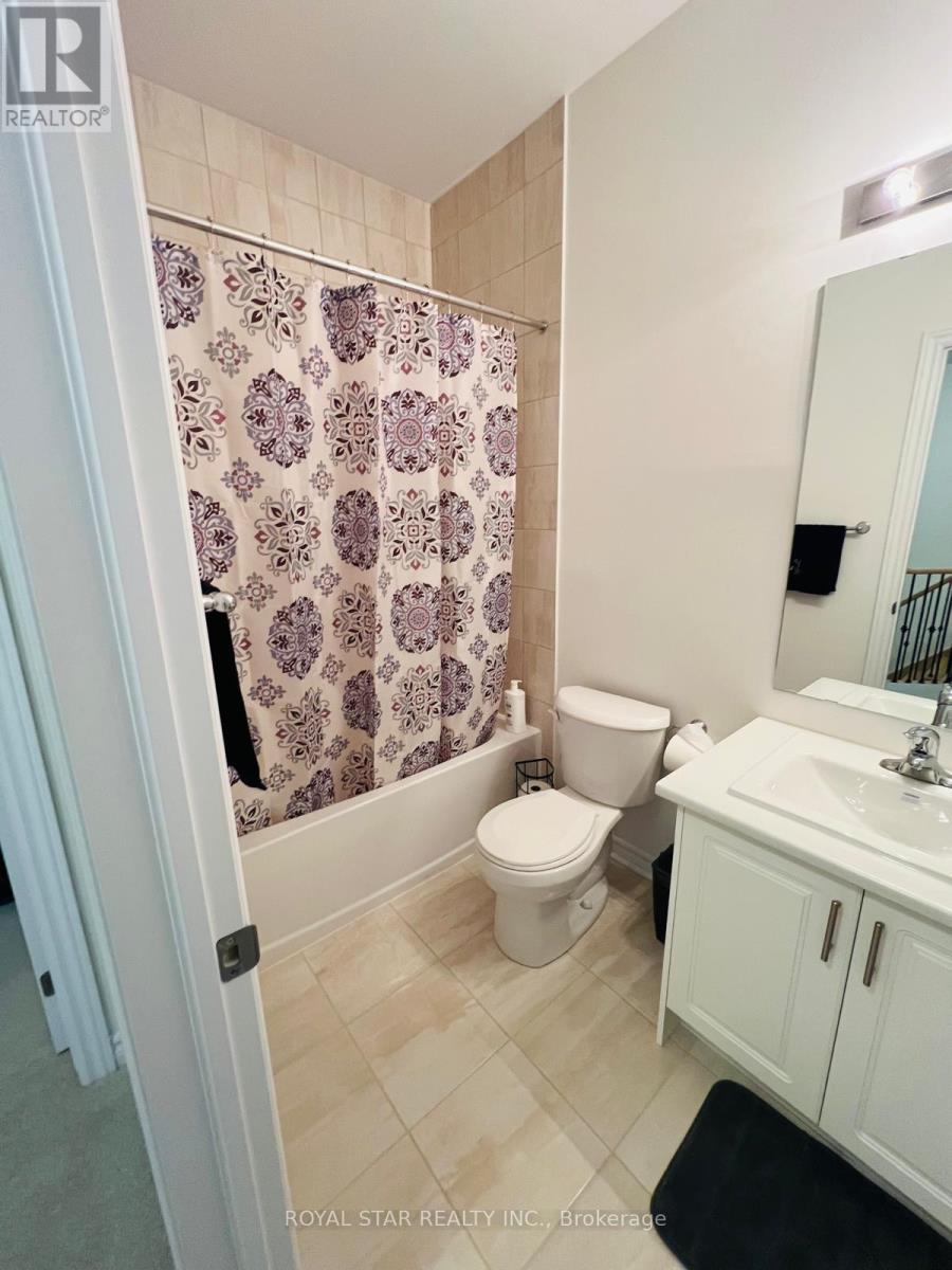 73 Inverary Crescent, Vaughan, Ontario  L4H 5G9 - Photo 23 - N12863668