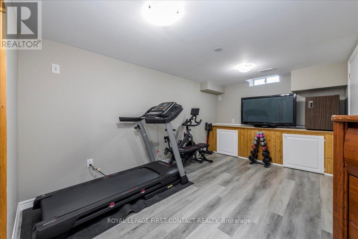 193 Pickett Crescent, Barrie, Ontario  L4N 8C2 - Photo 14 - S12879760