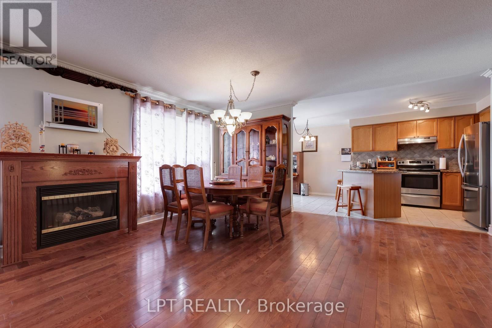 1 Bay Court, Wasaga Beach, Ontario  L9Z 1P7 - Photo 5 - S12879776