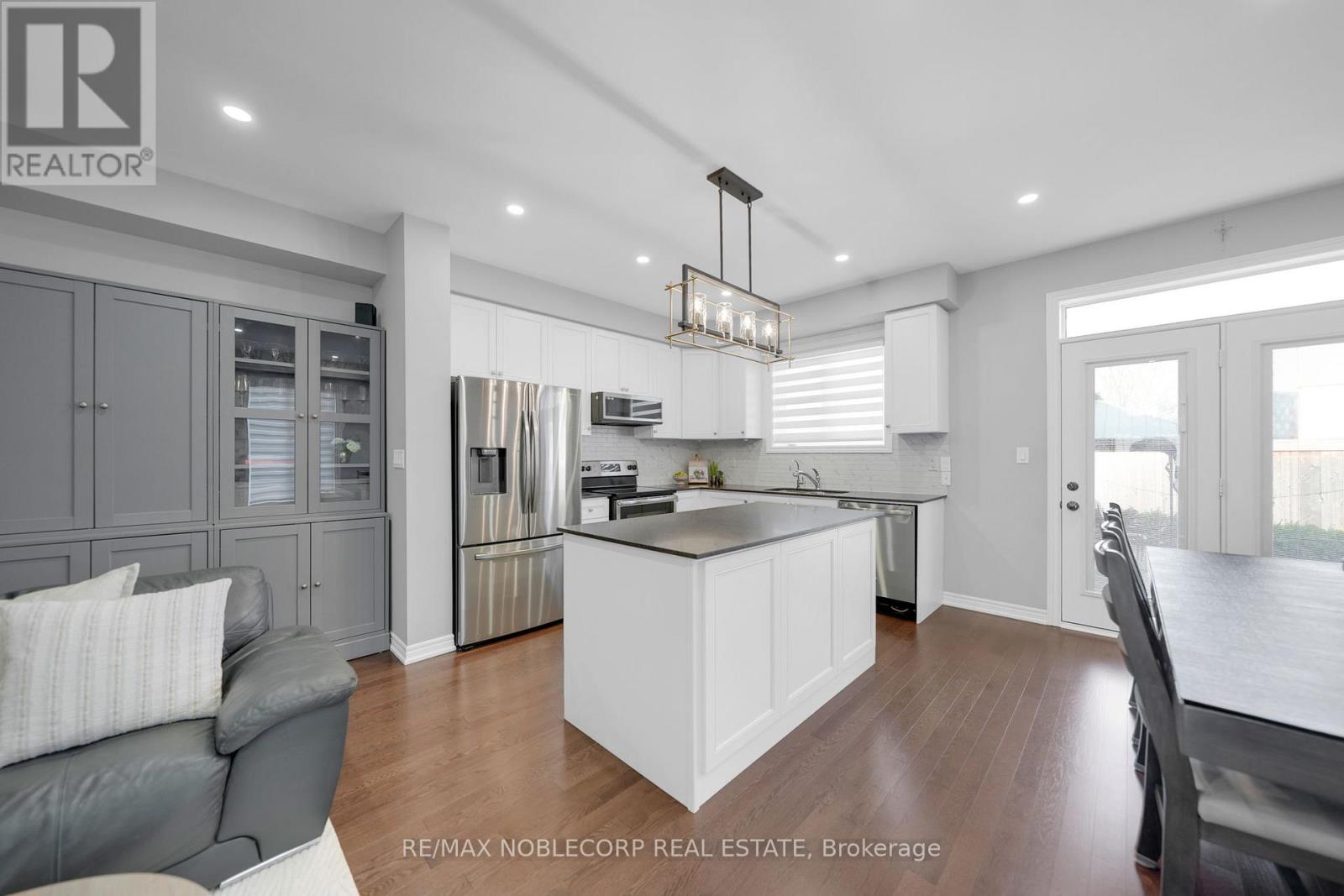 40 Morra Avenue, Caledon (Bolton East), Ontario  L7E 4K5 - Photo 13 - W12878636