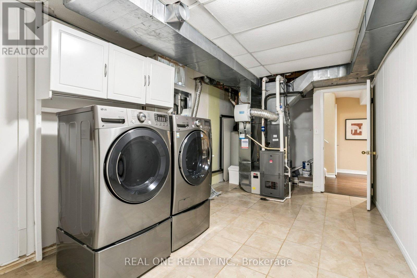 2262 Pell Crescent, Oakville, Ontario  L6M 3T6 - Photo 43 - W12876568