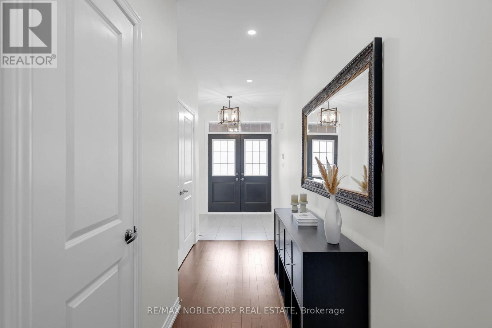 40 Morra Avenue, Caledon (Bolton East), Ontario  L7E 4K5 - Photo 8 - W12878636