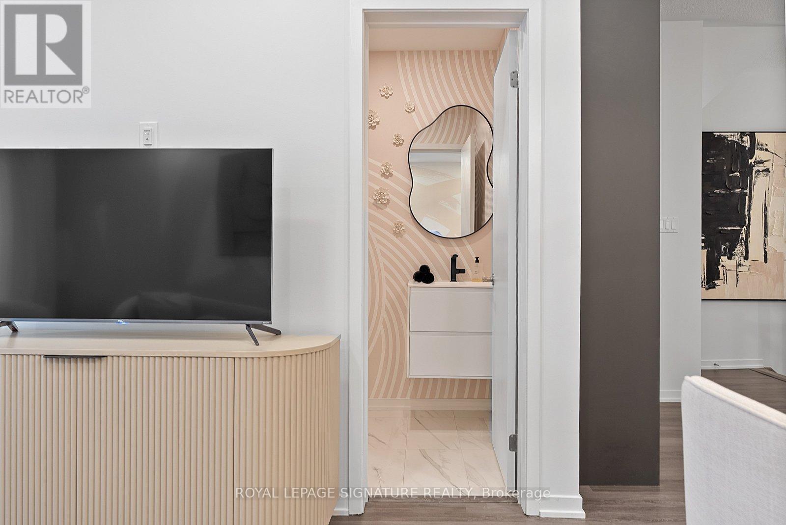 Th114 - 30 William Jackson Way, Toronto, Ontario  M8V 0J7 - Photo 25 - W12879498