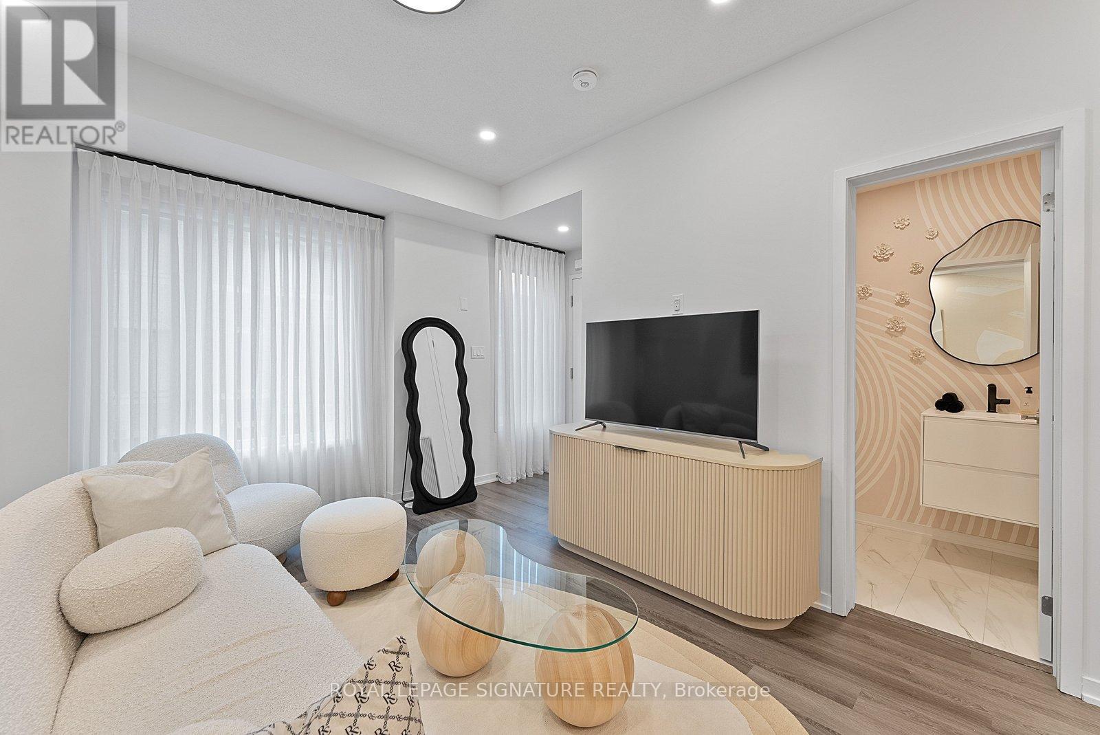 Th114 - 30 William Jackson Way, Toronto, Ontario  M8V 0J7 - Photo 7 - W12879498