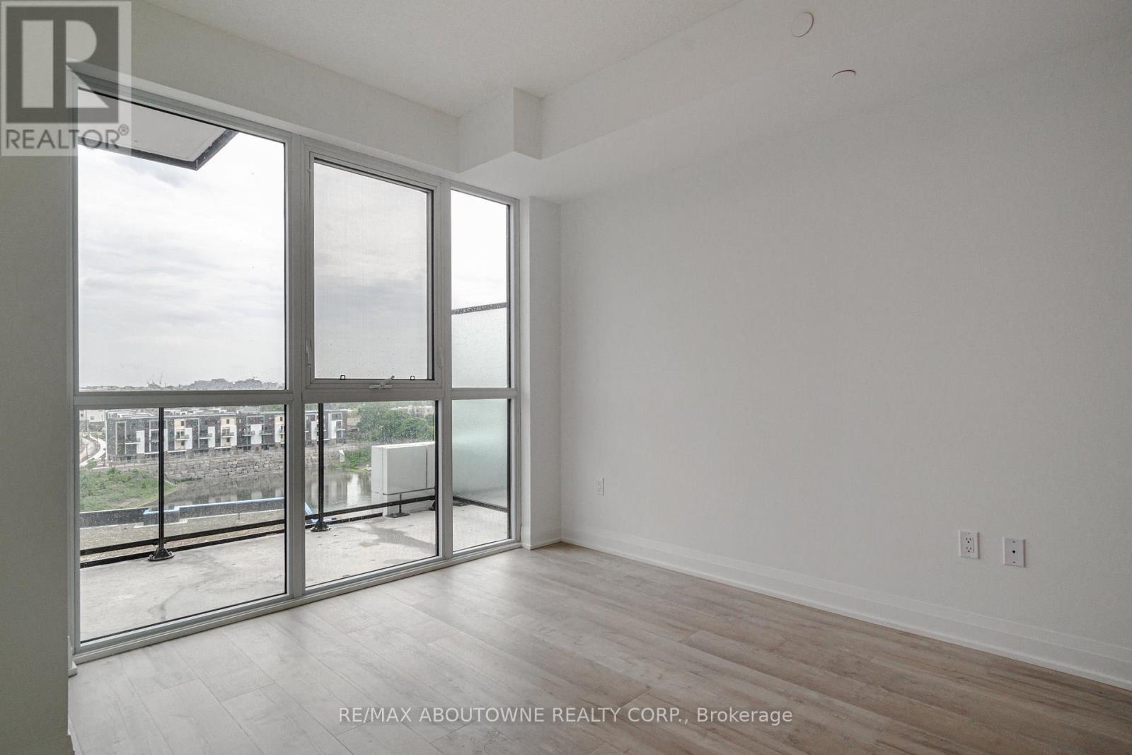 814 - 50 George Butchart Drive, Toronto (Downsview-Roding-Cfb), Ontario  M3K 0C9 - Photo 15 - W12879518