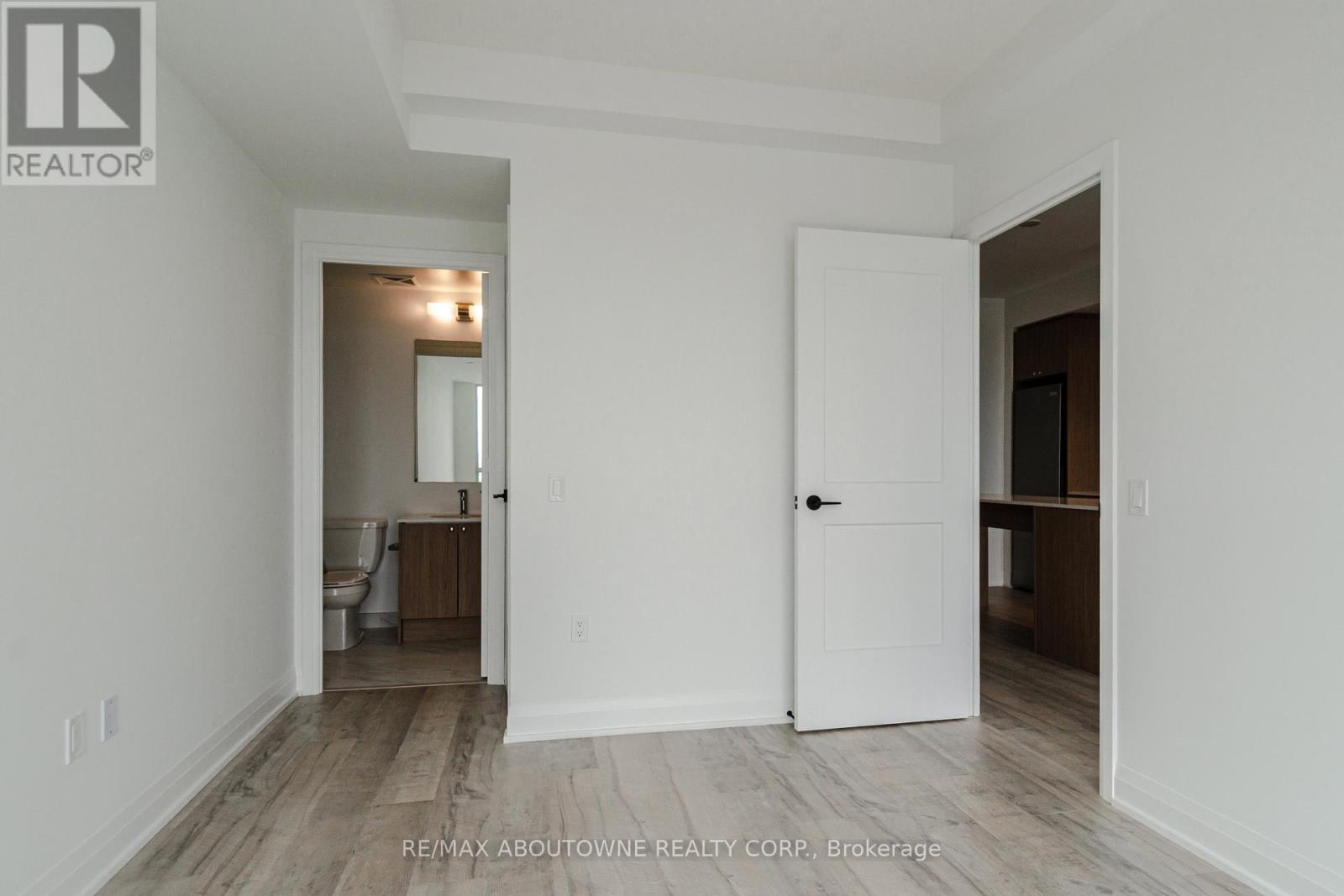 814 - 50 George Butchart Drive, Toronto (Downsview-Roding-Cfb), Ontario  M3K 0C9 - Photo 16 - W12879518