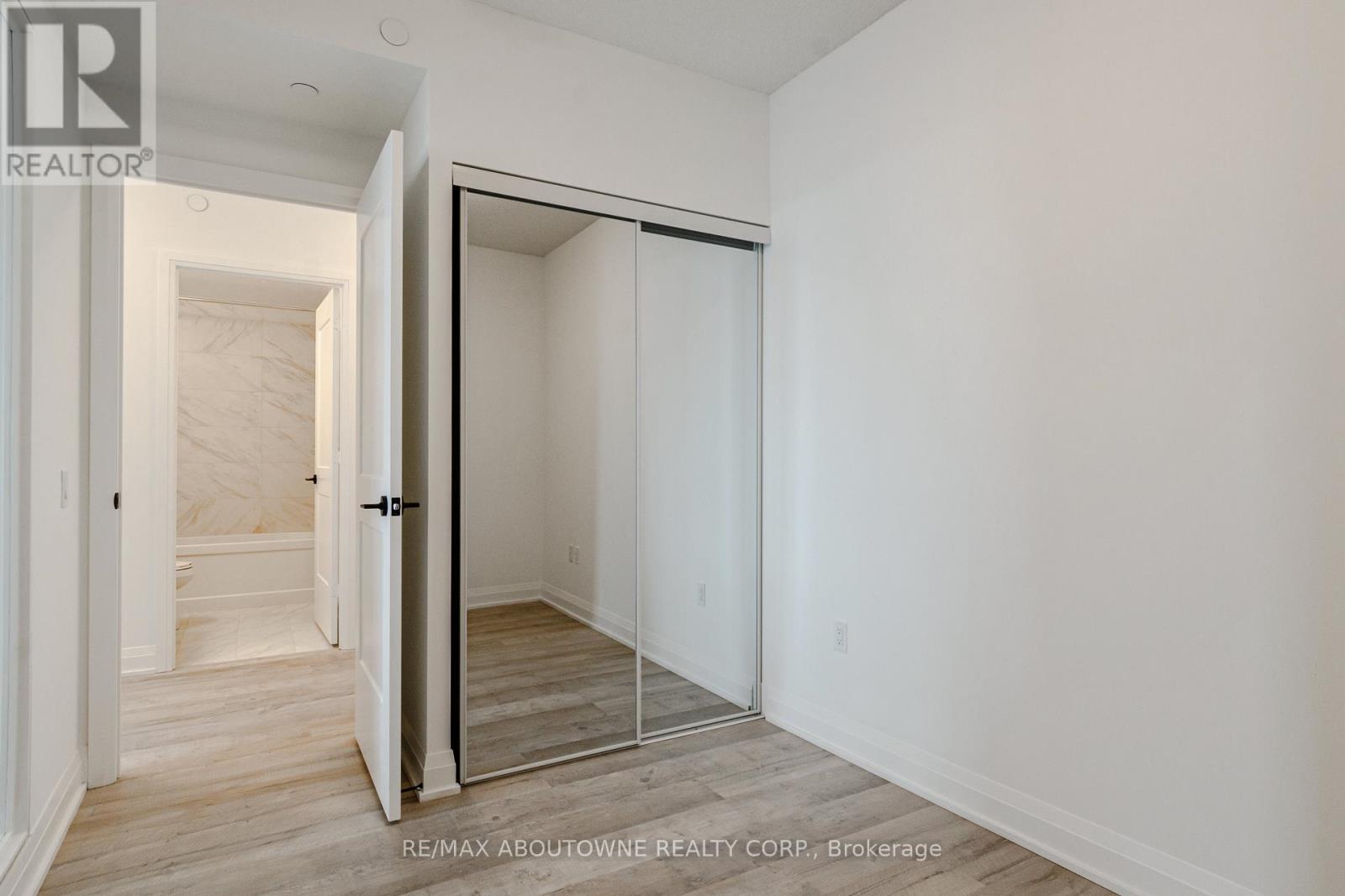 814 - 50 George Butchart Drive, Toronto (Downsview-Roding-Cfb), Ontario  M3K 0C9 - Photo 20 - W12879518