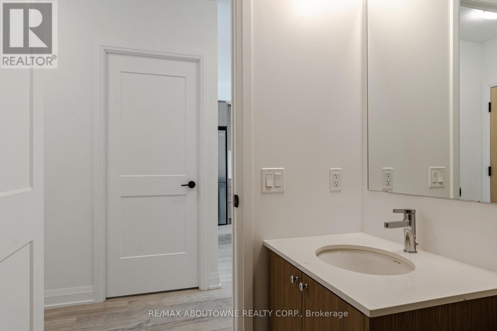 814 - 50 George Butchart Drive, Toronto (Downsview-Roding-Cfb), Ontario  M3K 0C9 - Photo 22 - W12879518