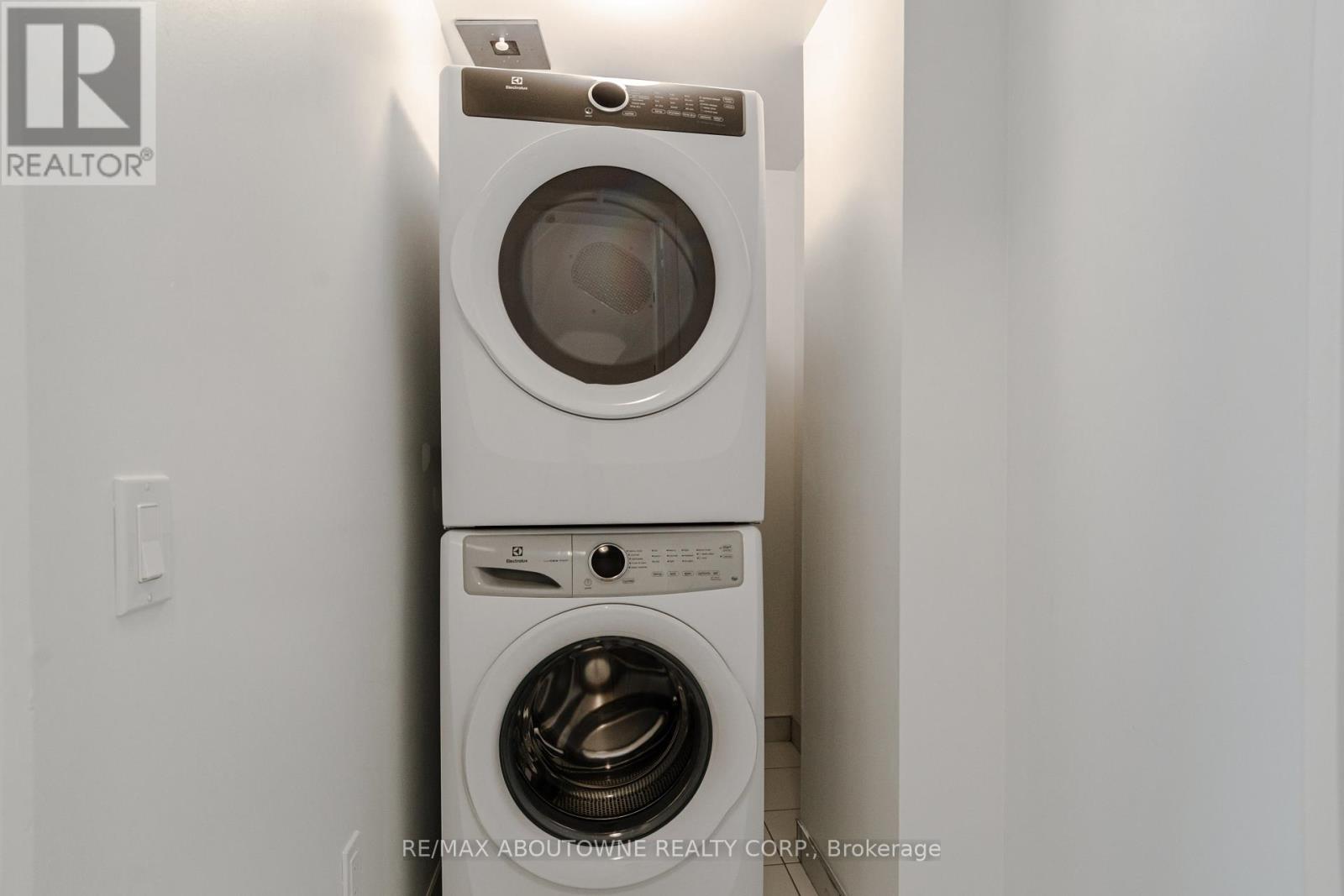 814 - 50 George Butchart Drive, Toronto (Downsview-Roding-Cfb), Ontario  M3K 0C9 - Photo 24 - W12879518