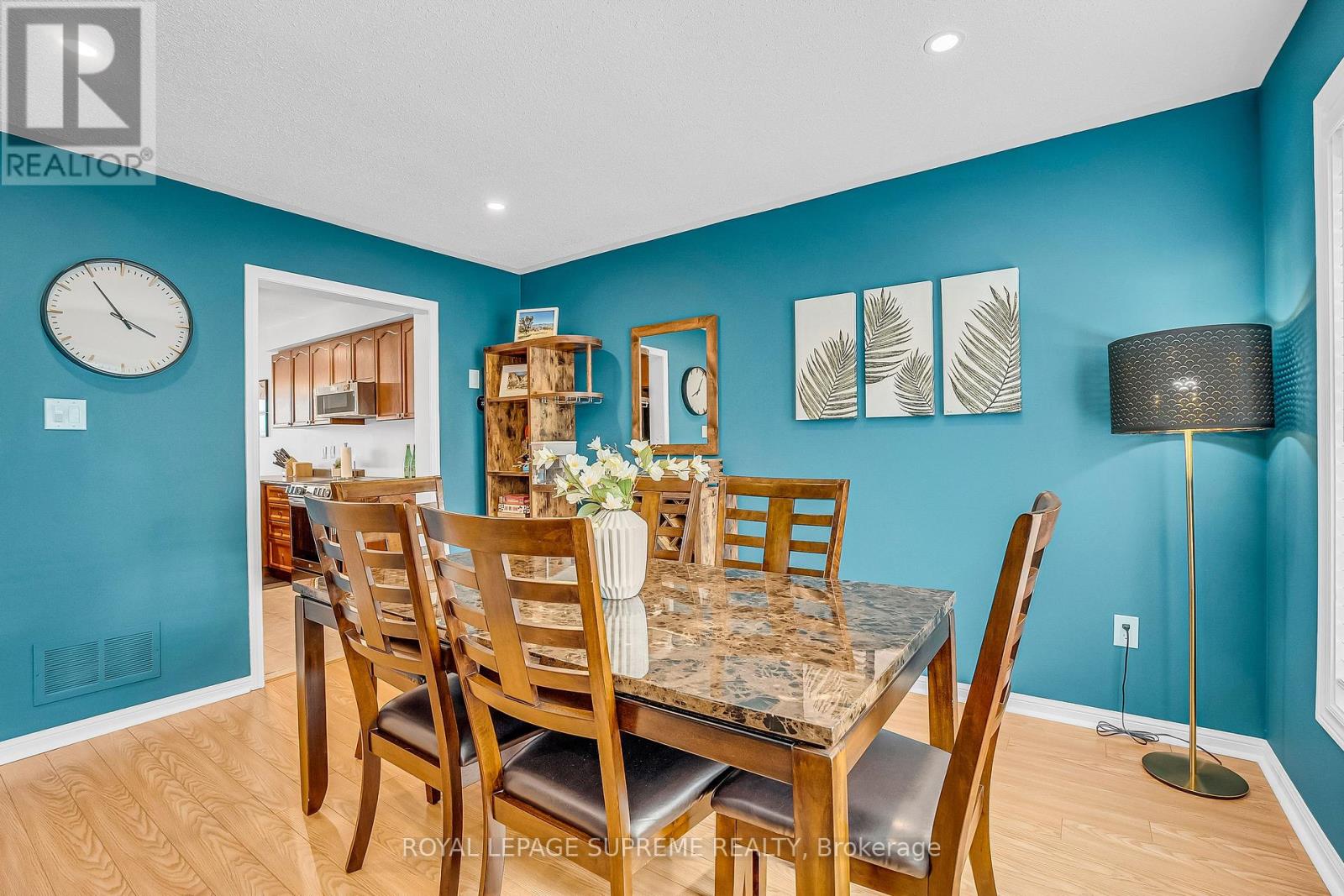 19 Seed House Lane, Halton Hills, Ontario  L7G 6K2 - Photo 11 - W12879592