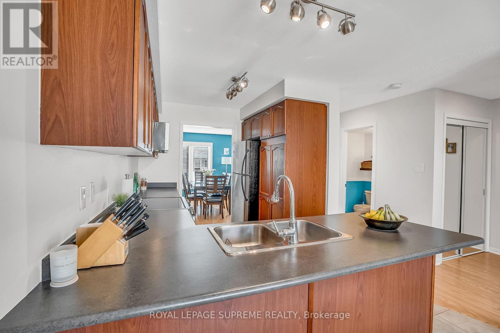 19 Seed House Lane, Halton Hills, Ontario  L7G 6K2 - Photo 16 - W12879592