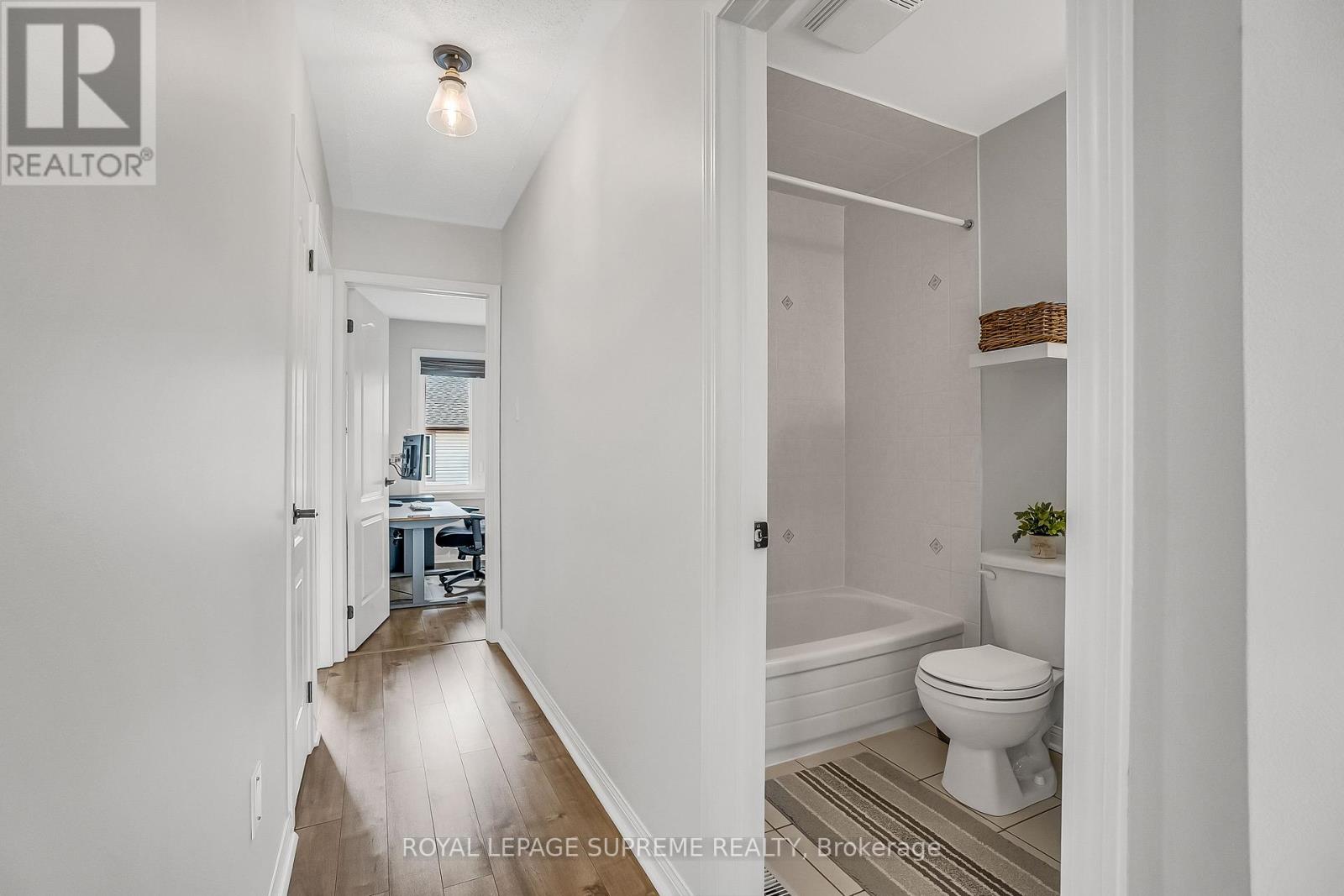 19 Seed House Lane, Halton Hills, Ontario  L7G 6K2 - Photo 30 - W12879592