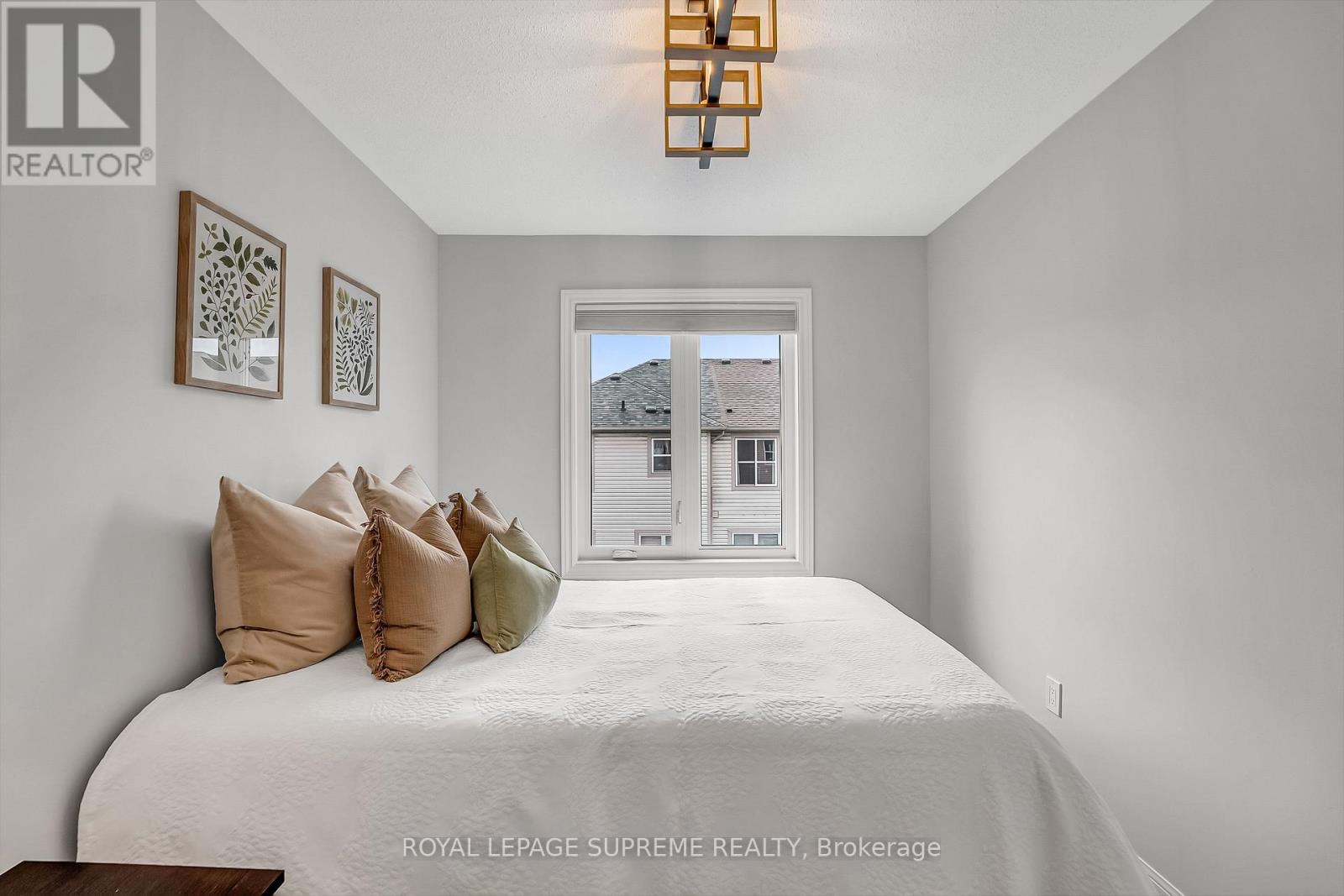 19 Seed House Lane, Halton Hills, Ontario  L7G 6K2 - Photo 36 - W12879592