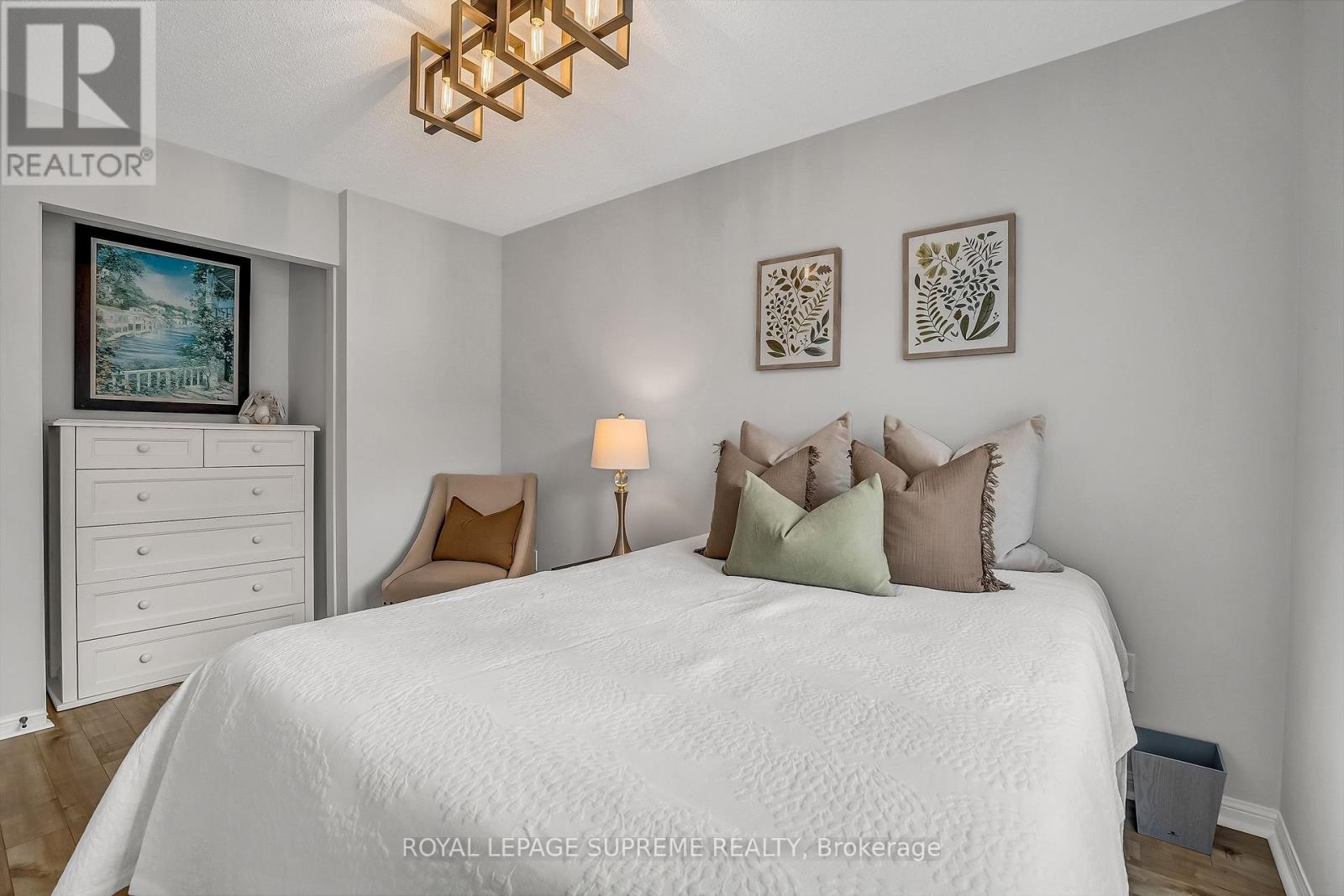 19 Seed House Lane, Halton Hills, Ontario  L7G 6K2 - Photo 37 - W12879592