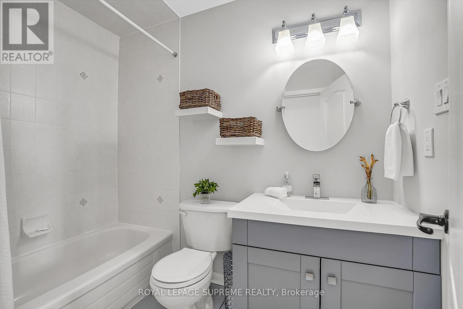 19 Seed House Lane, Halton Hills, Ontario  L7G 6K2 - Photo 42 - W12879592