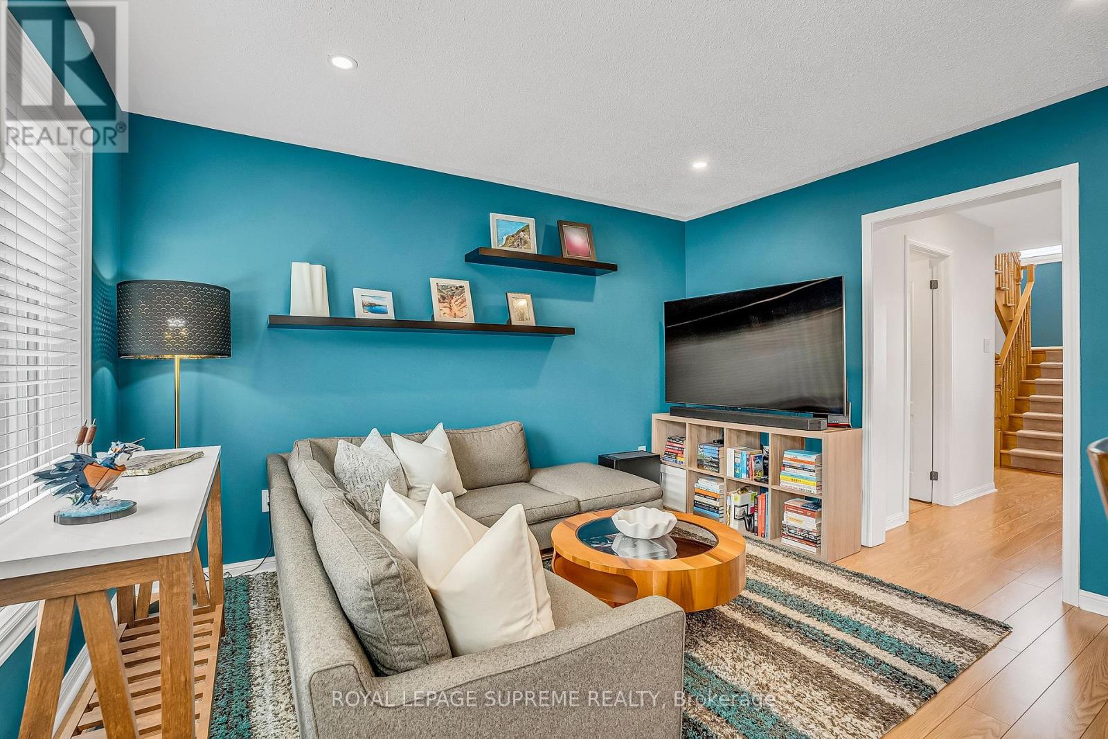 19 Seed House Lane, Halton Hills, Ontario  L7G 6K2 - Photo 6 - W12879592