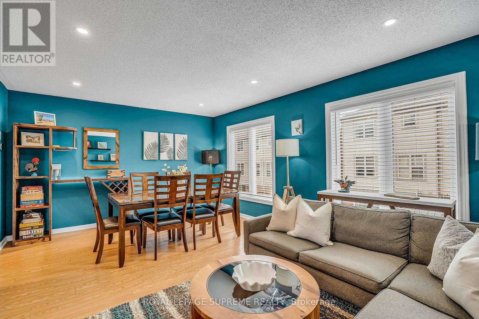 19 Seed House Lane, Halton Hills, Ontario  L7G 6K2 - Photo 7 - W12879592