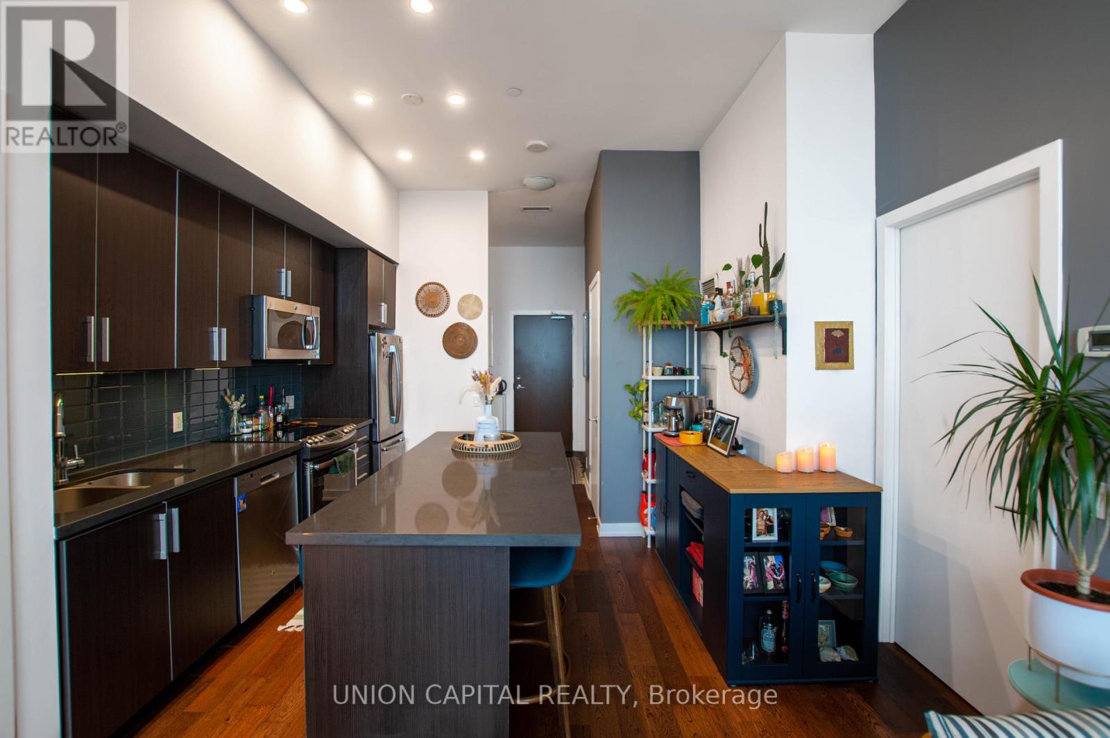 Ph02 - 2212 Lake Shore Boulevard W, Toronto, Ontario  M8V 0C2 - Photo 12 - W12879606