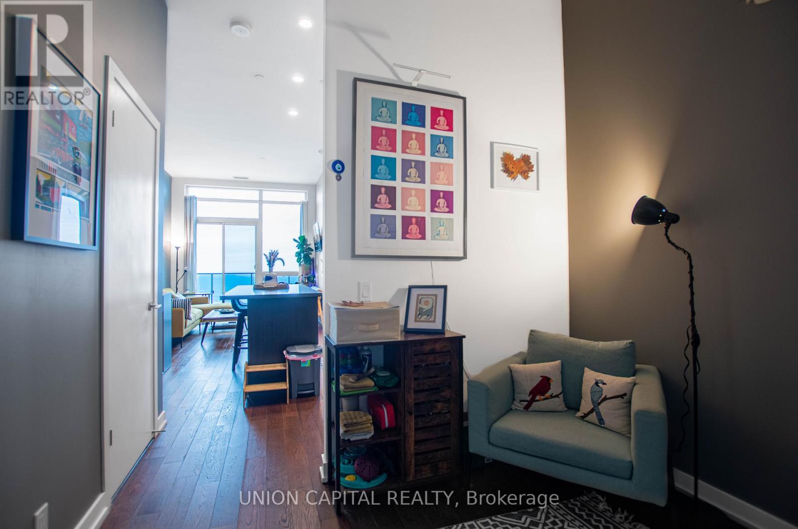 Ph02 - 2212 Lake Shore Boulevard W, Toronto, Ontario  M8V 0C2 - Photo 2 - W12879606