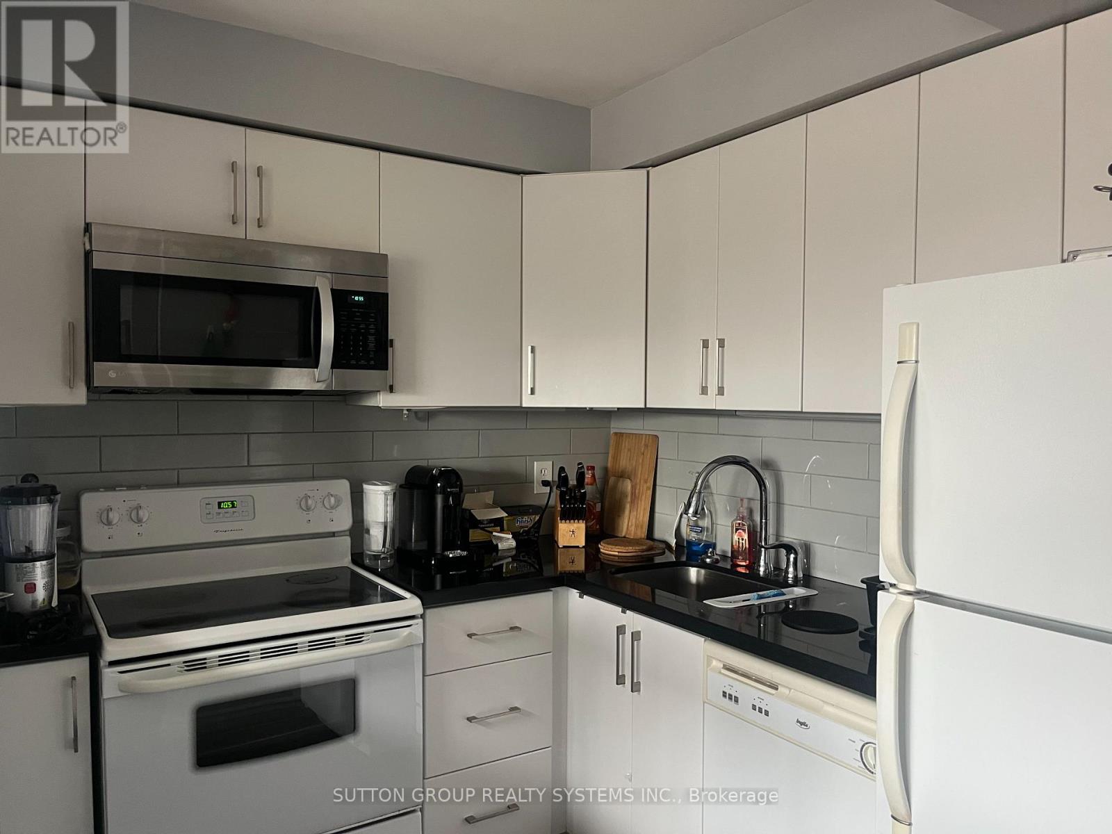 505 - 2269 Lake Shore Boulevard W, Toronto (Mimico), Ontario  M8V 3X6 - Photo 8 - W12879626