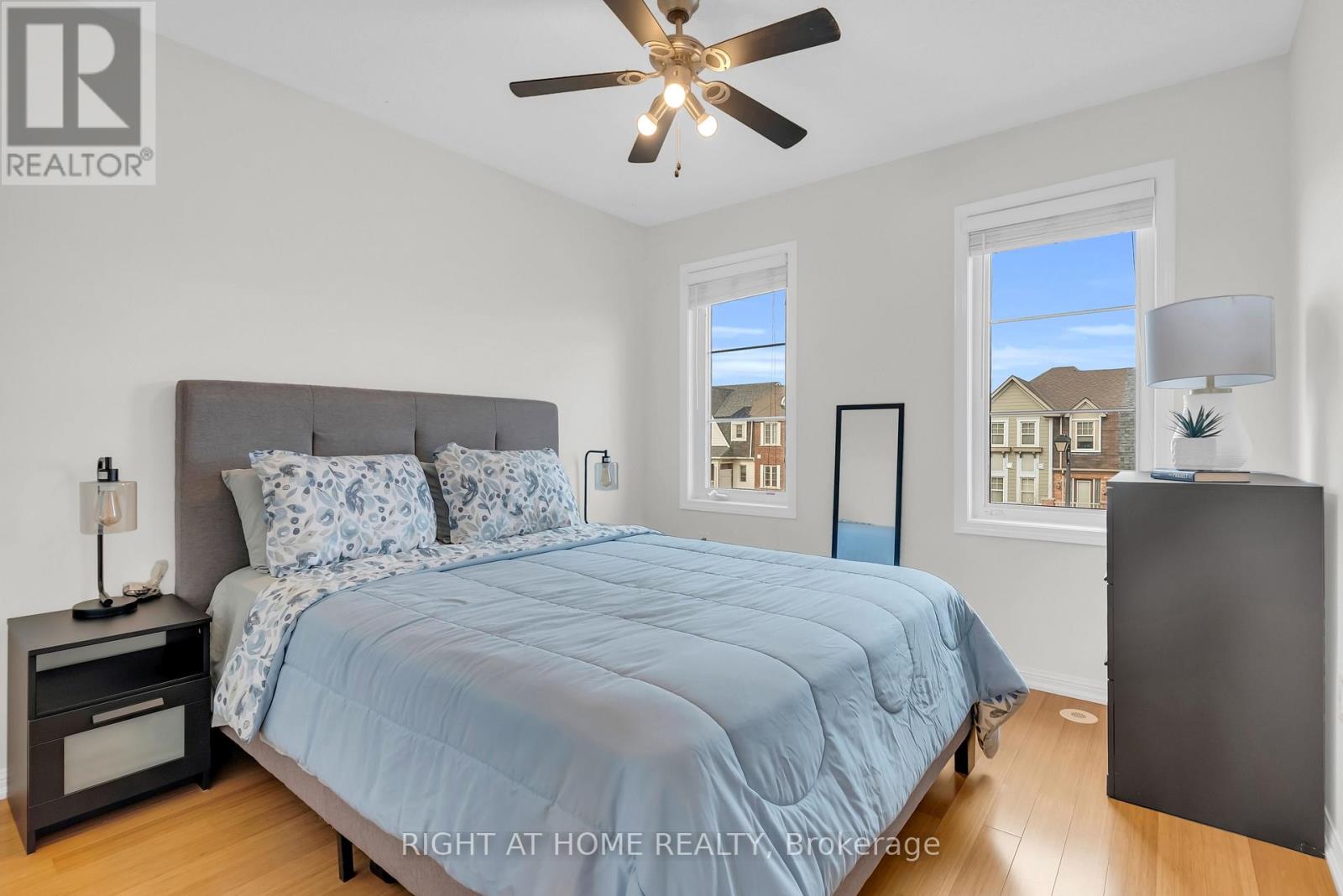 656 Scott Boulevard, Milton, Ontario  L9T 0P3 - Photo 34 - W12879630