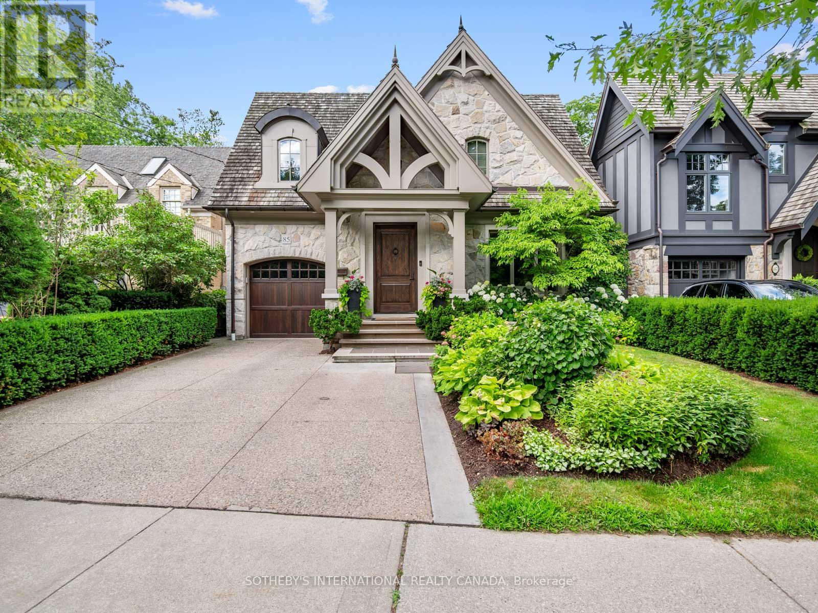 85 STRATH AVENUE, Toronto, Ontario