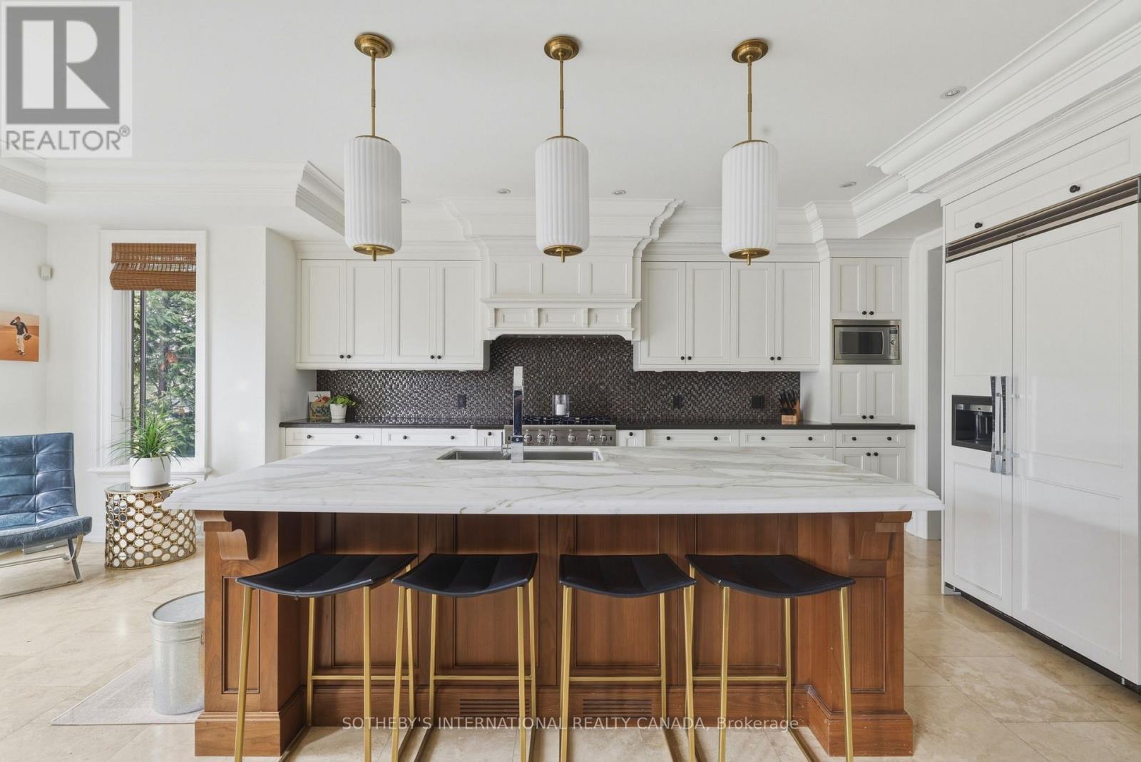 85 Strath Avenue, Toronto, Ontario  M8X 1R7 - Photo 13 - W12879744