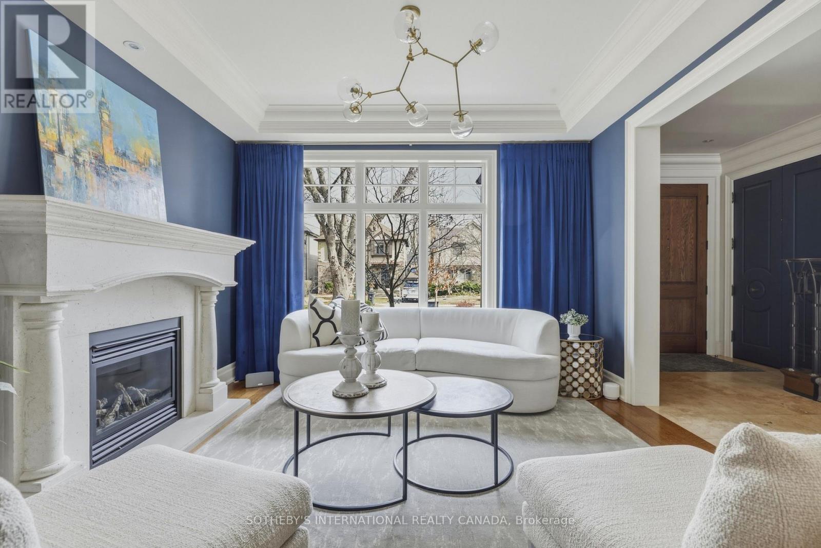 85 Strath Avenue, Toronto, Ontario  M8X 1R7 - Photo 6 - W12879744