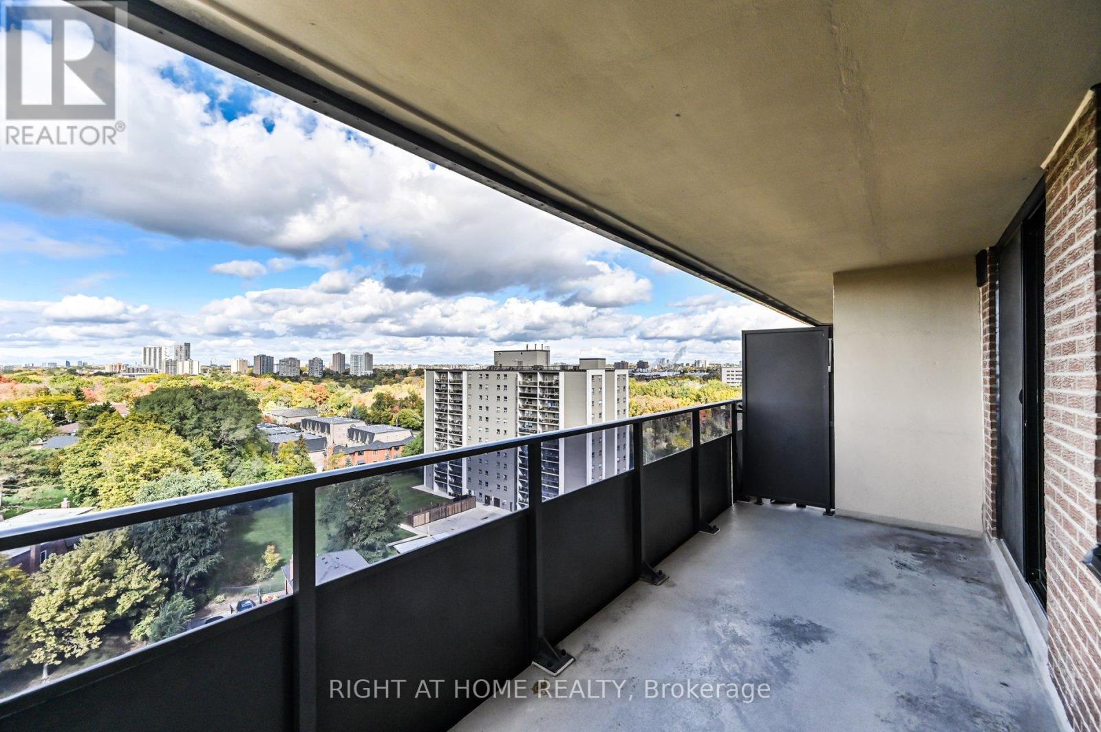 1212 - 15 La Rose Avenue, Toronto, Ontario  M9P 1A7 - Photo 29 - W12879802