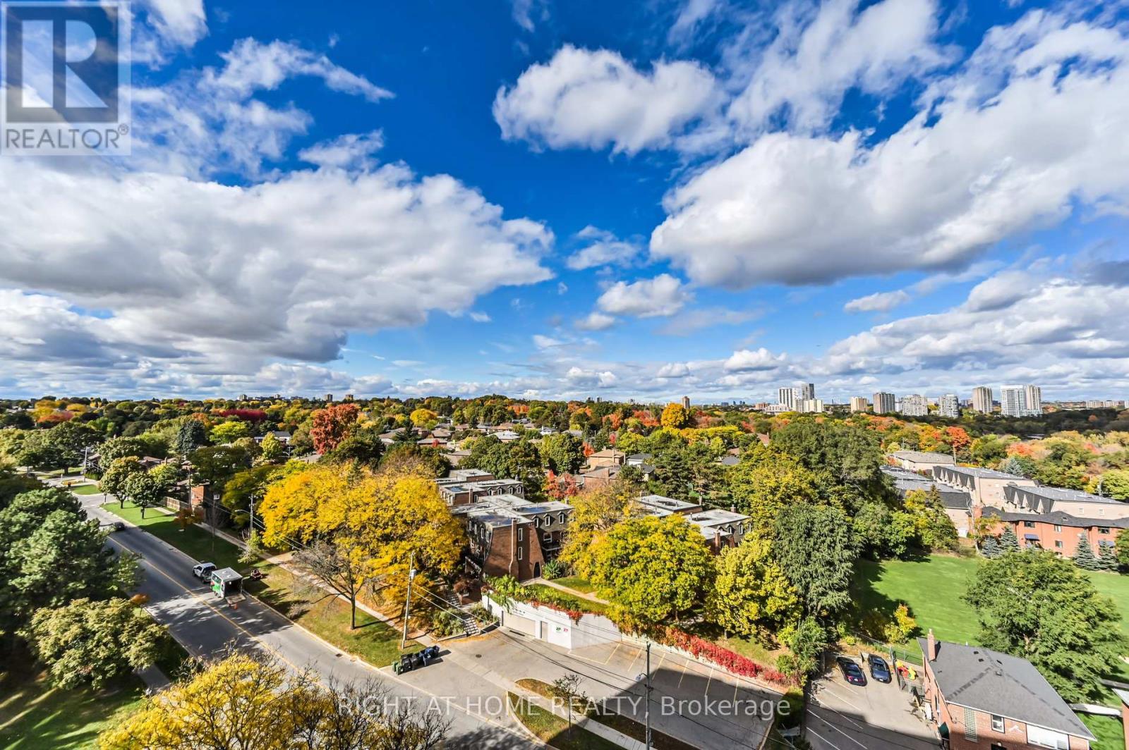 1212 - 15 La Rose Avenue, Toronto, Ontario  M9P 1A7 - Photo 30 - W12879802