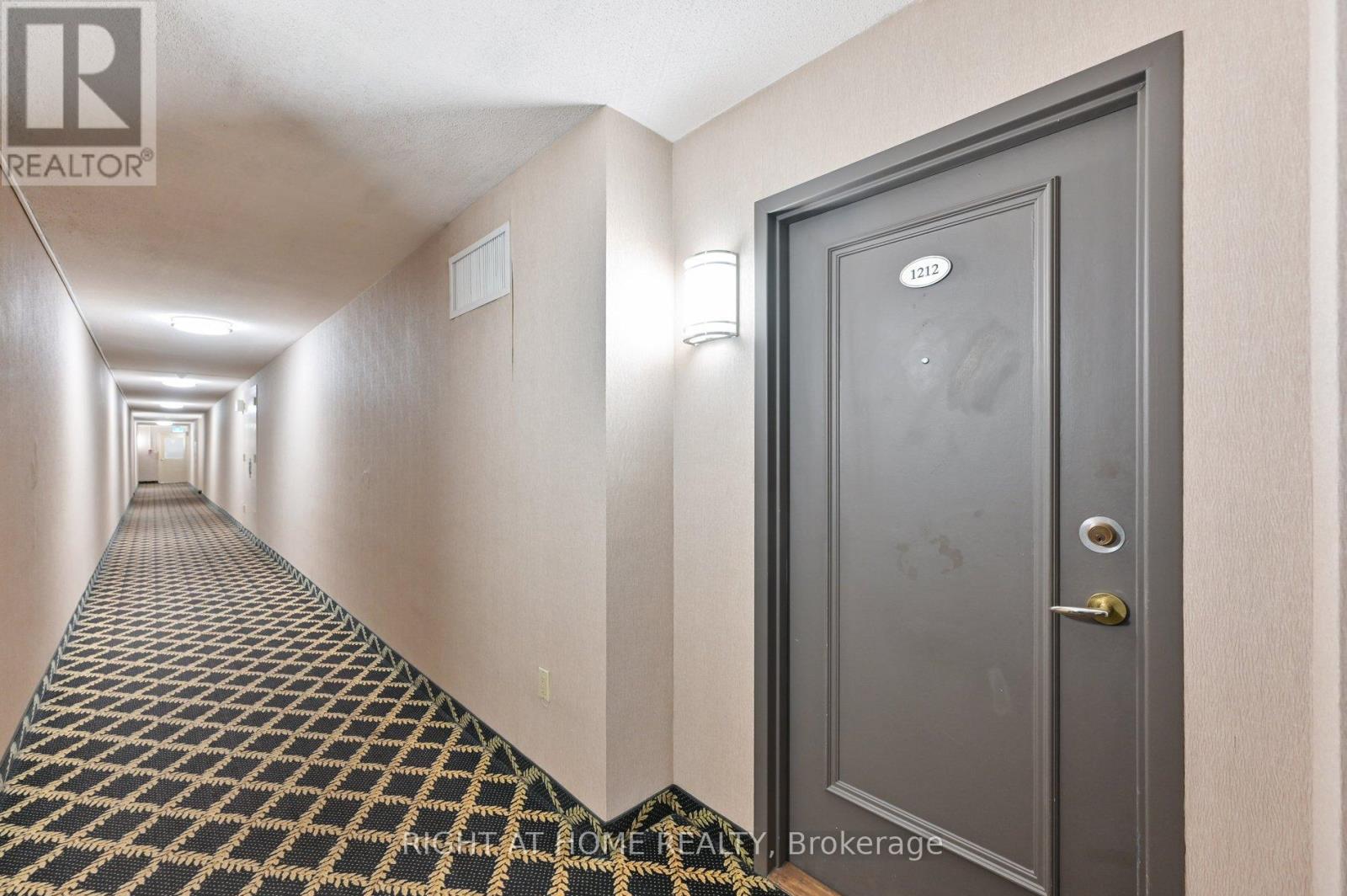 1212 - 15 La Rose Avenue, Toronto, Ontario  M9P 1A7 - Photo 9 - W12879802