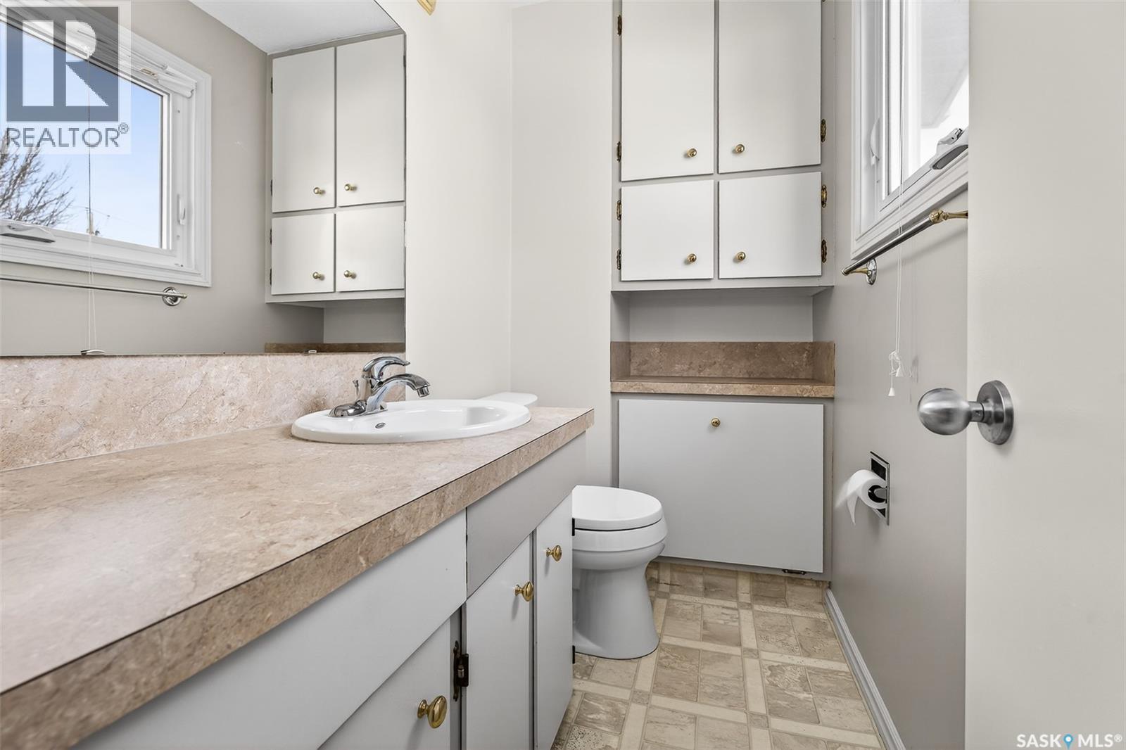 1043 Corman Crescent, Moose Jaw, Saskatchewan  S6H 6V5 - Photo 21 - SK030312