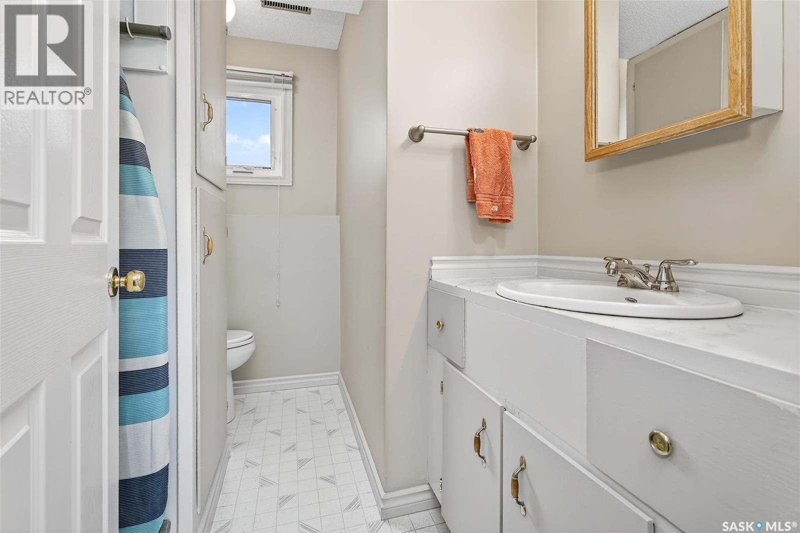 1043 Corman Crescent, Moose Jaw, Saskatchewan  S6H 6V5 - Photo 28 - SK030312