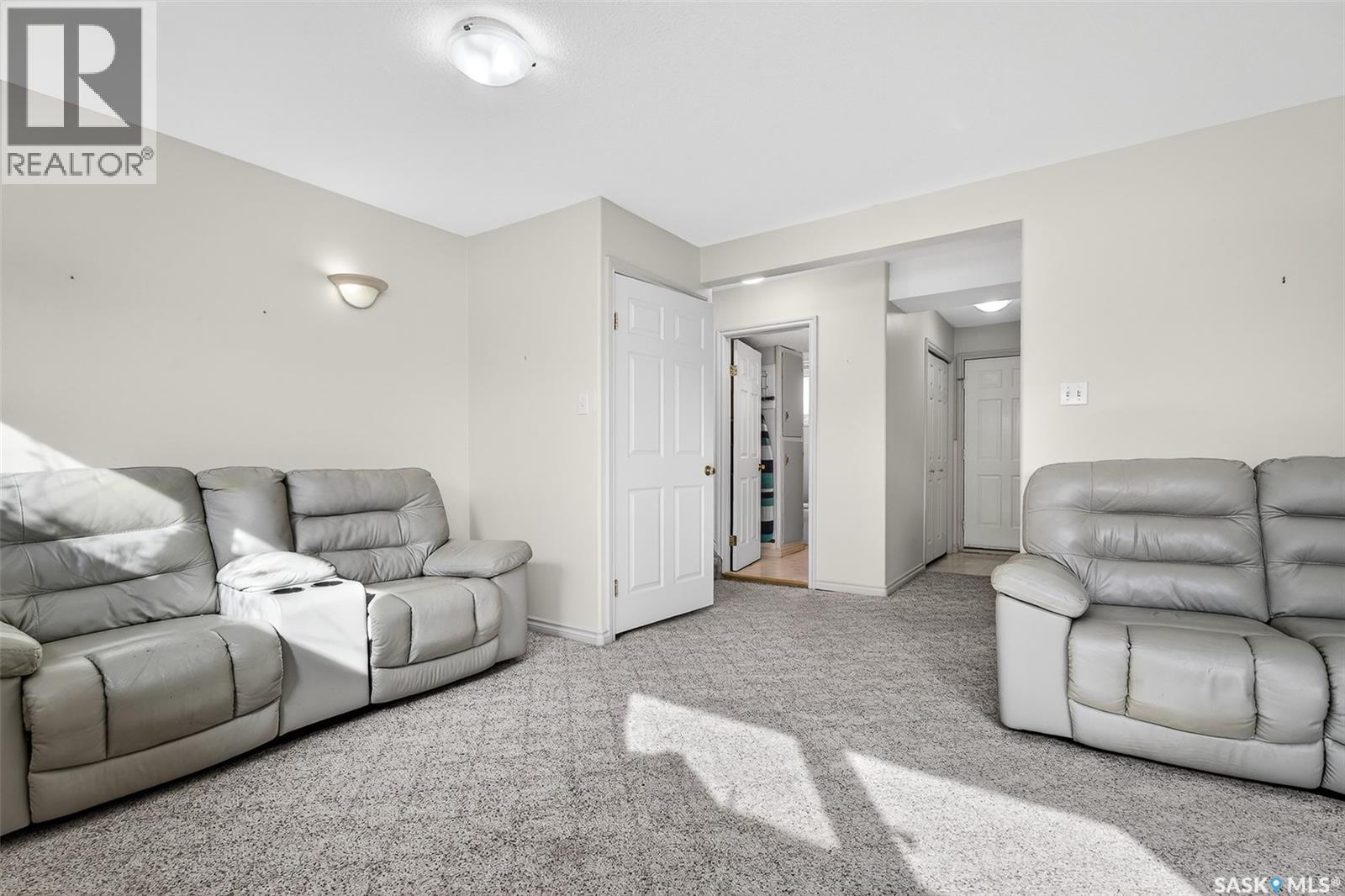 1043 Corman Crescent, Moose Jaw, Saskatchewan  S6H 6V5 - Photo 30 - SK030312