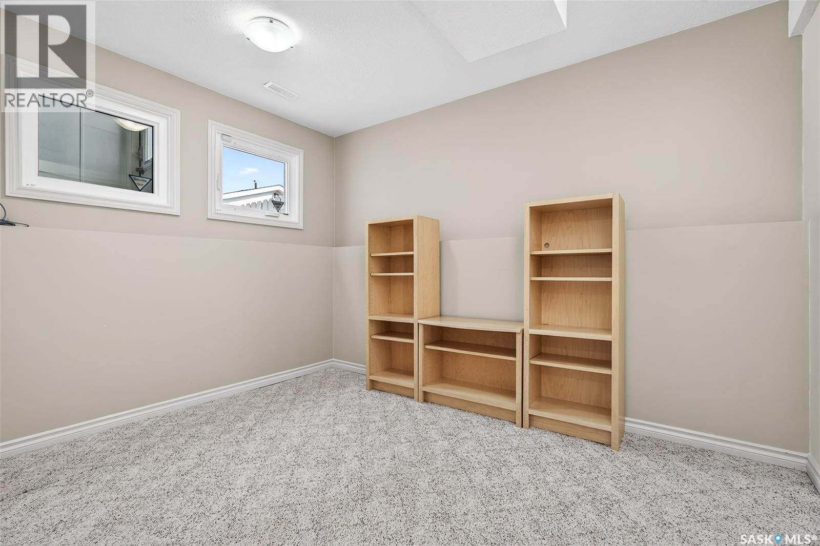 1043 Corman Crescent, Moose Jaw, Saskatchewan  S6H 6V5 - Photo 33 - SK030312