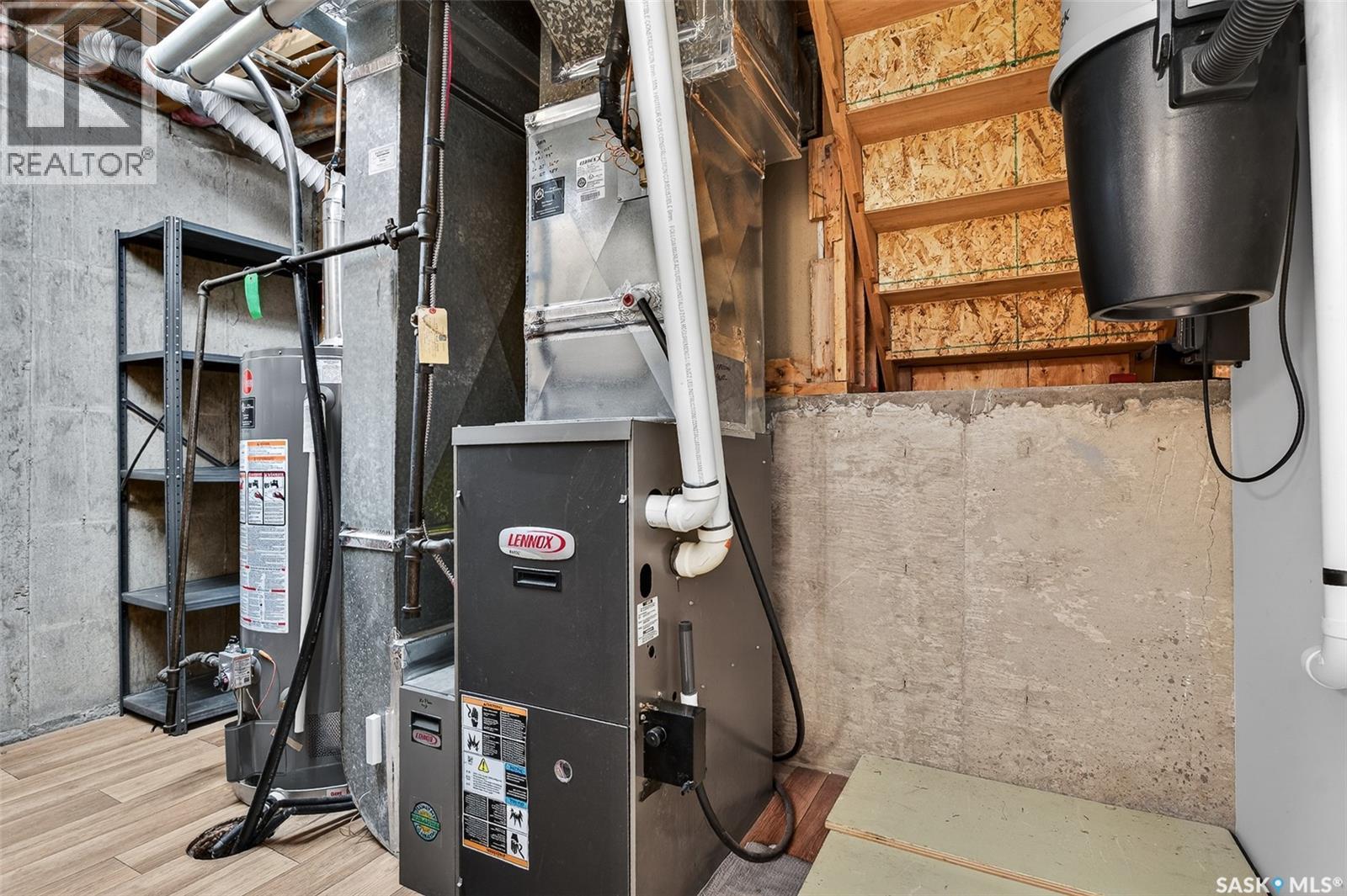 1043 Corman Crescent, Moose Jaw, Saskatchewan  S6H 6V5 - Photo 39 - SK030312