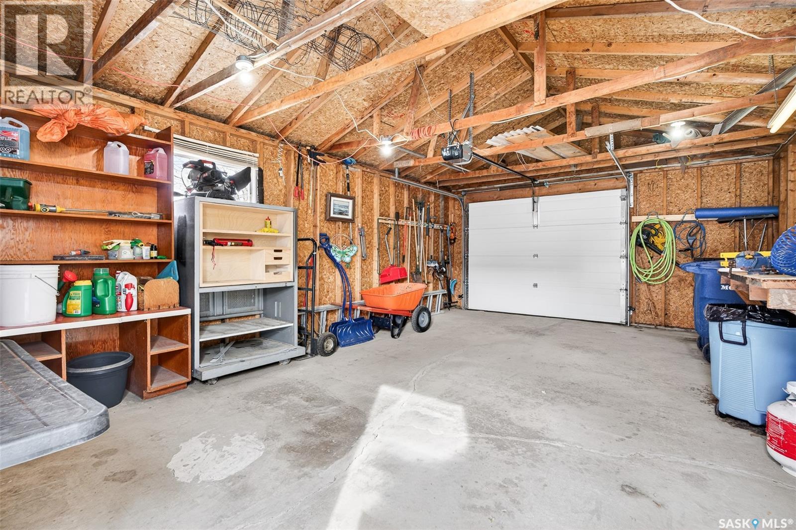 1043 Corman Crescent, Moose Jaw, Saskatchewan  S6H 6V5 - Photo 48 - SK030312