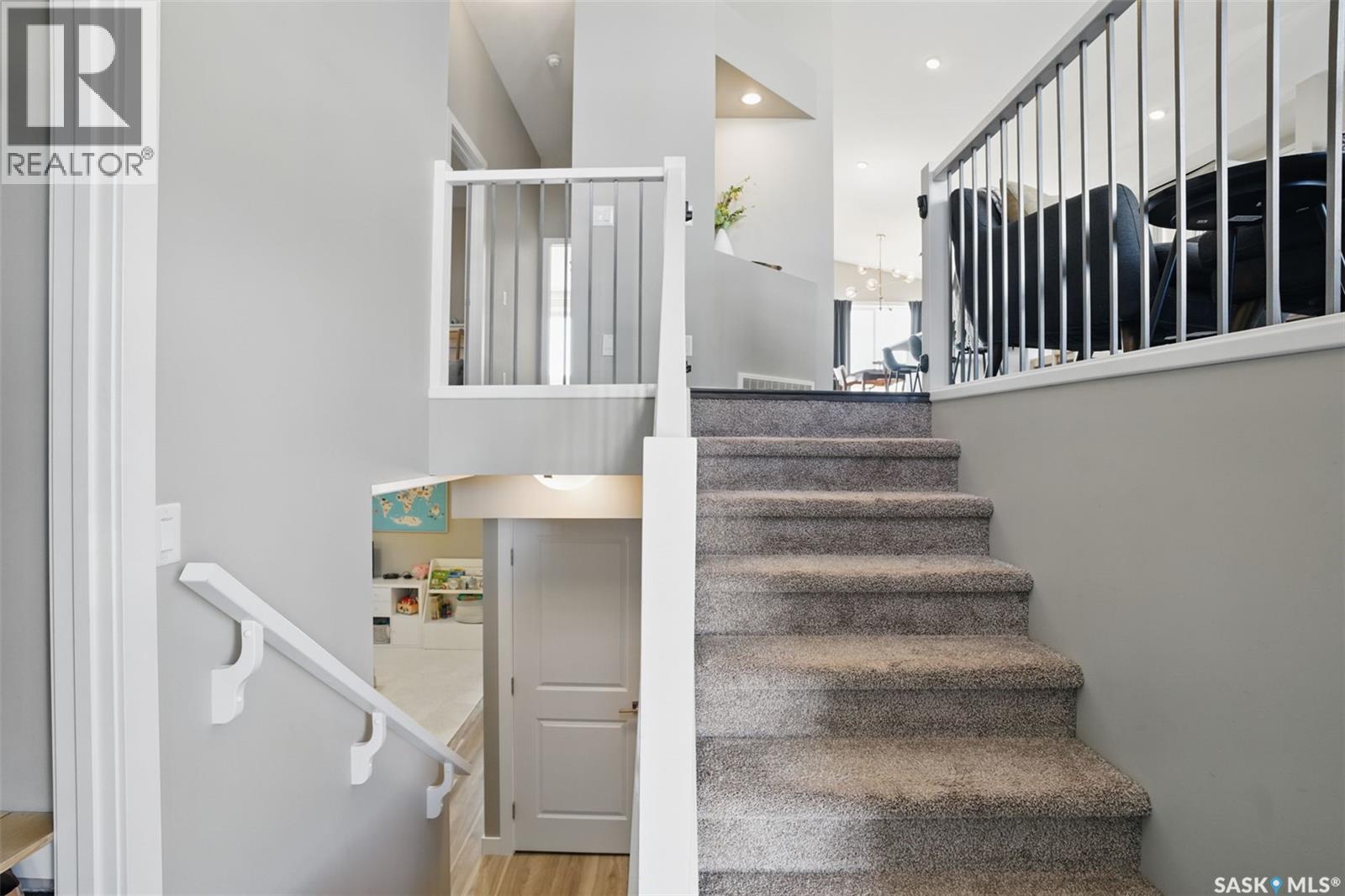 918 Pringle Cove, Saskatoon, Saskatchewan  S7T 0V6 - Photo 3 - SK030282